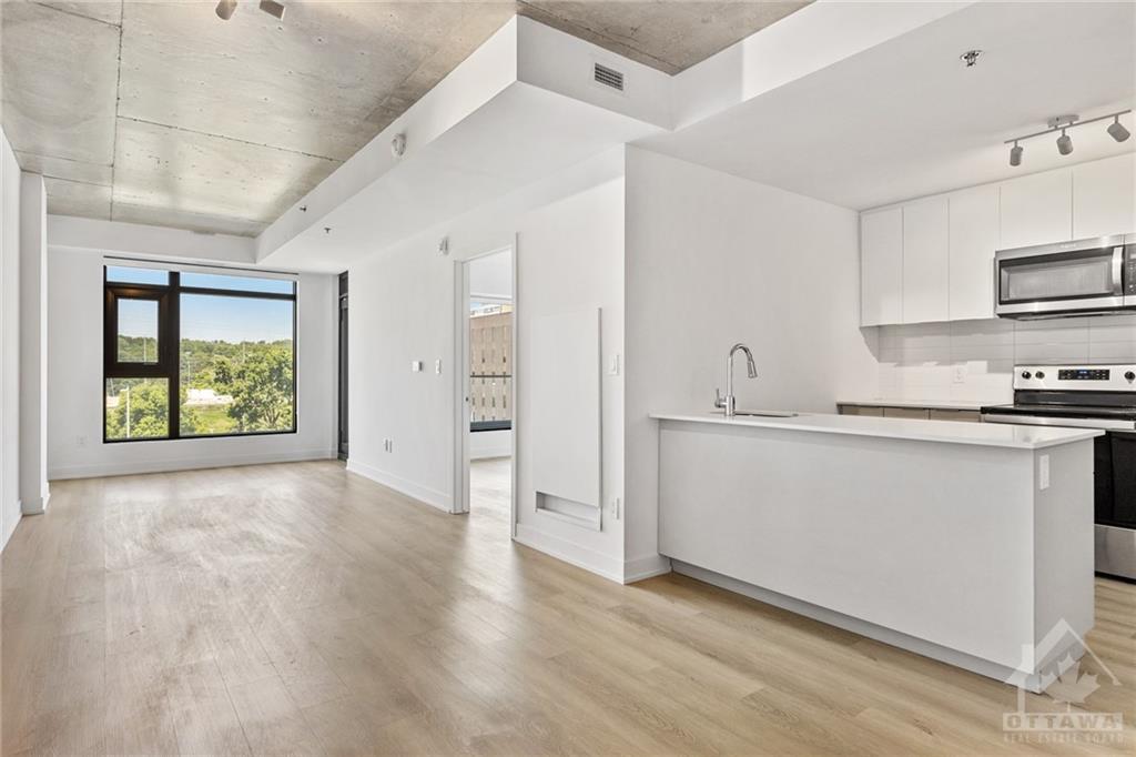 412 1354 CARLING Avenue, Ottawa, Ontario K1Z7L5 Listing History