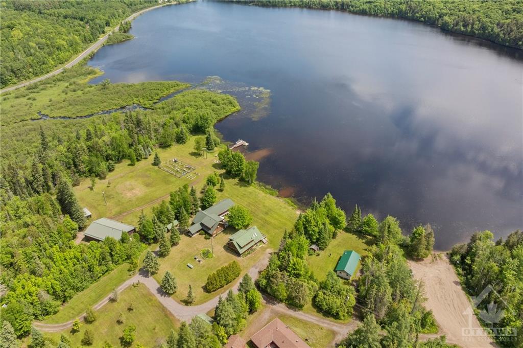 3493 SOUTH BAPTISTE LAKE Road, Haliburton, Ontario K0L2A0 For Sale