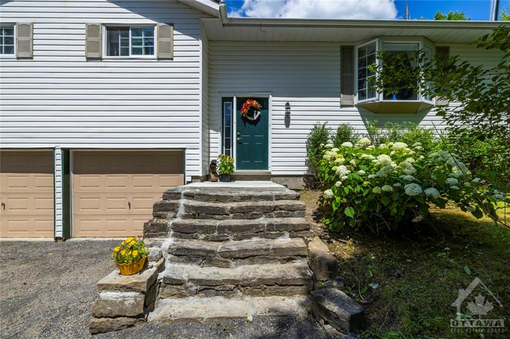 9674 HALL Road, North Augusta, Ontario K0G1R0 For Sale HouseSigma