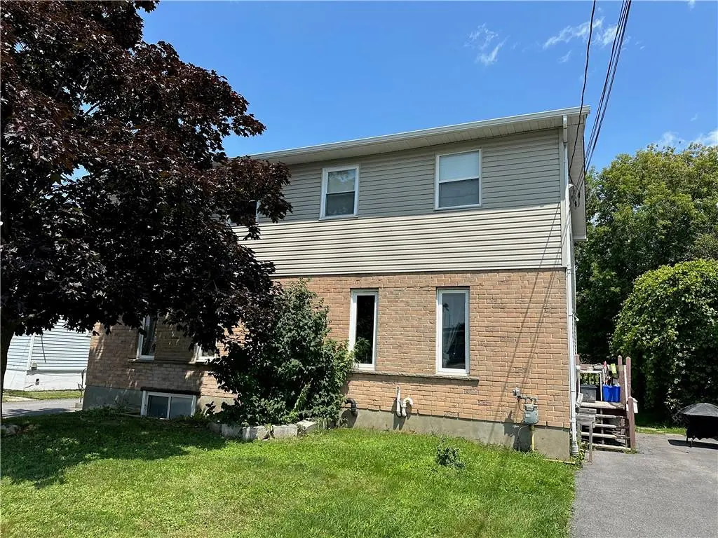 3053 PITT Street, Cornwall, Ontario Sold History | HouseSigma