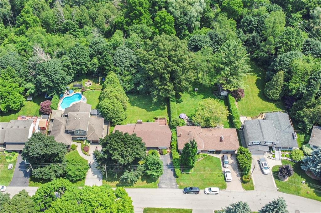 160 Taylor Road, Ancaster, Ontario L9G1P1 For Sale HouseSigma