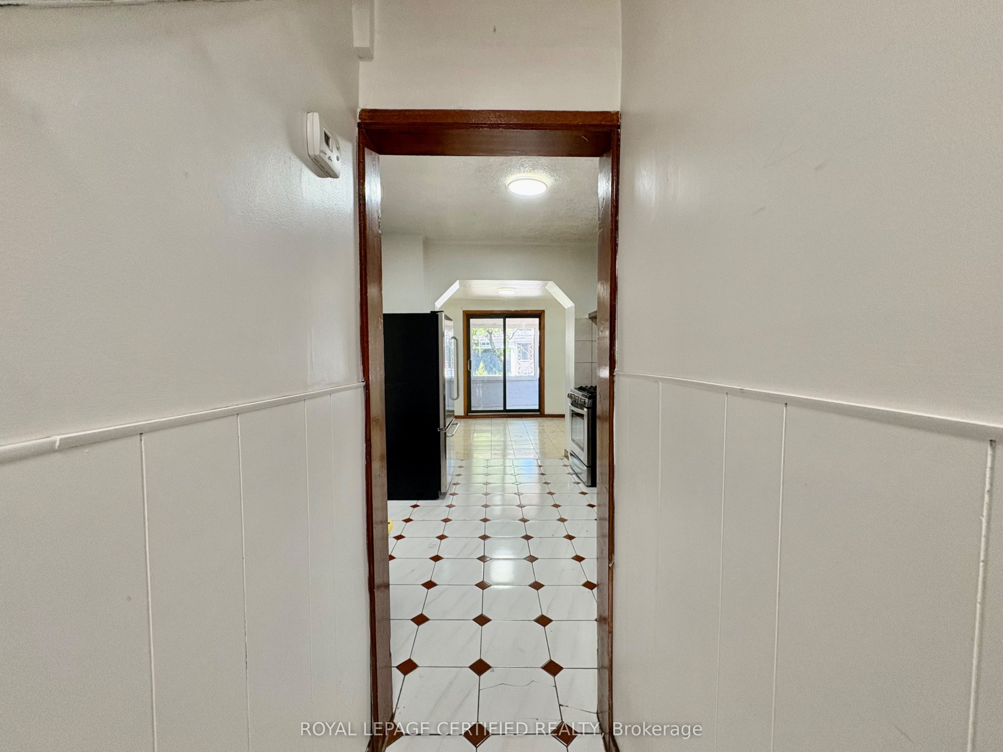 36 Mitchell Avenue, Toronto 3