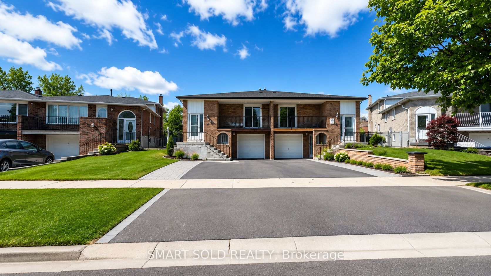 243 Shawnee Circle, North York 2