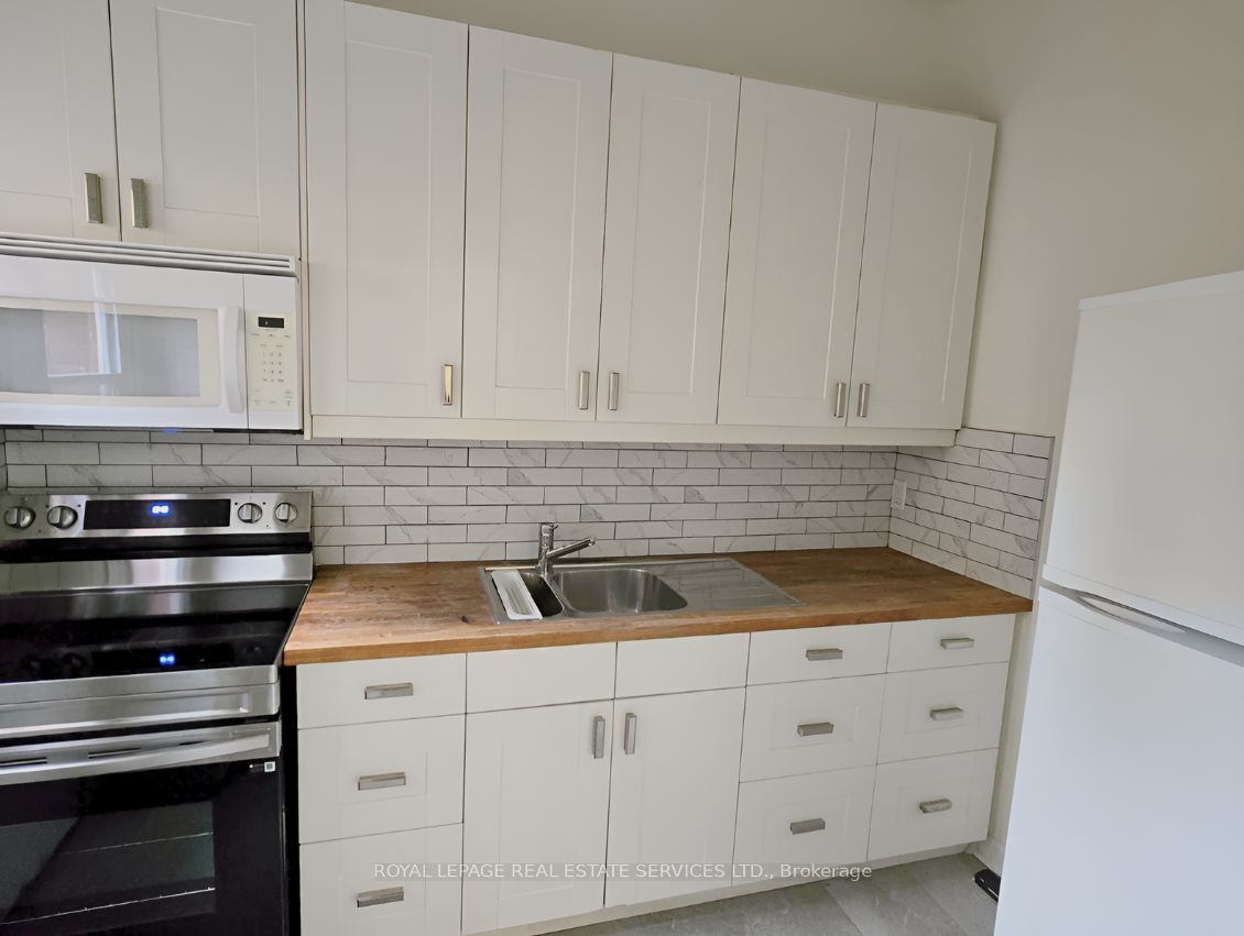 Unit 1 - 118 Pembroke Street, Toronto 5