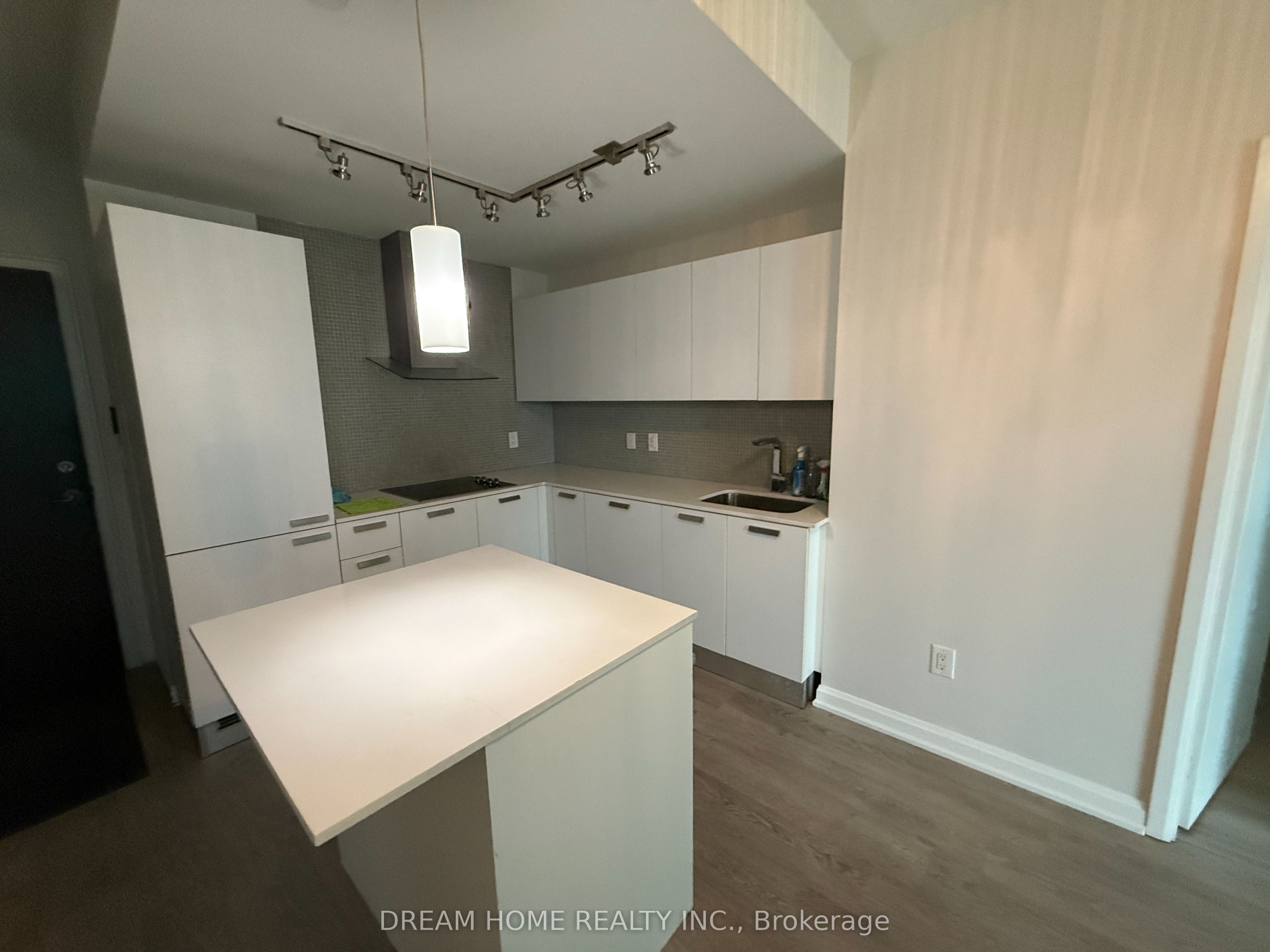 Unit 2506 - 9 bogert Avenue, North York 3