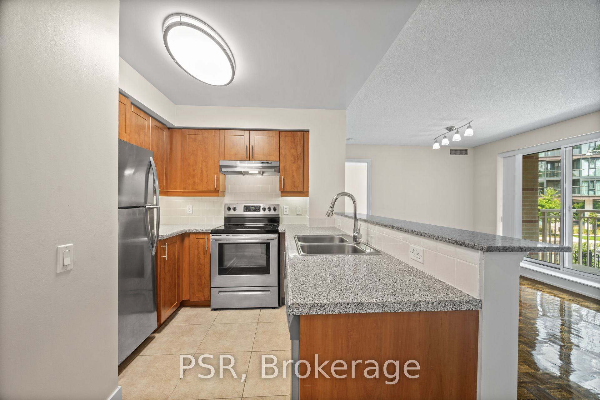 Unit 110 - 515 Rosewell Avenue, Toronto 3