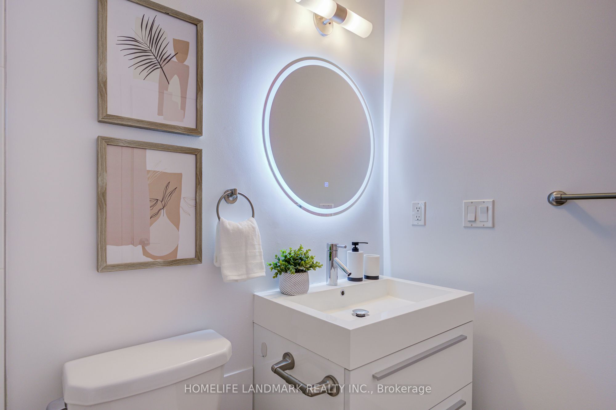Unit 901 - 297 College Street, Toronto 5
