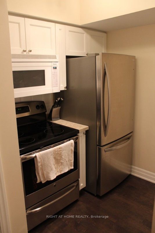 Unit 523 - 3 Everson Drive, North York 5
