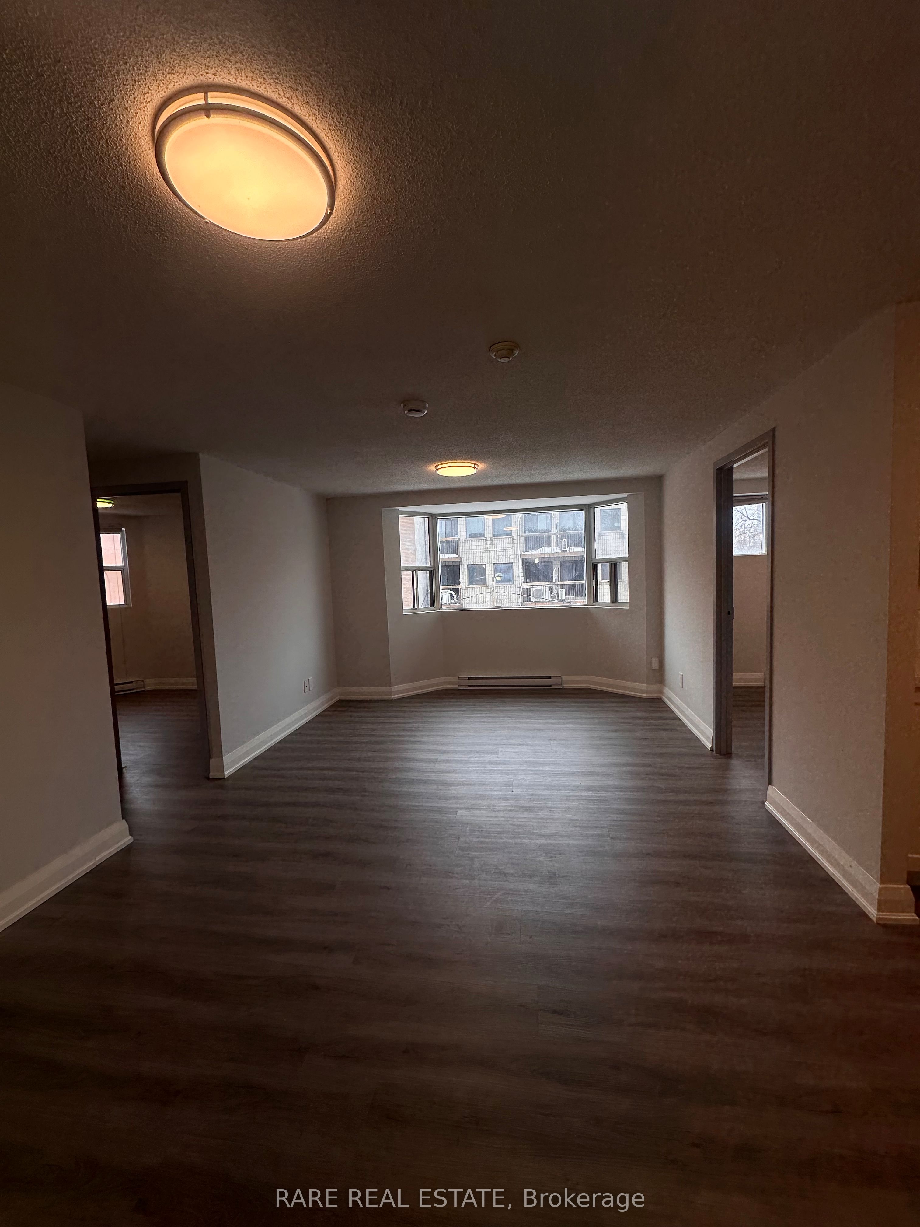 Unit 8 - 99 Bellevue Avenue, Toronto 3
