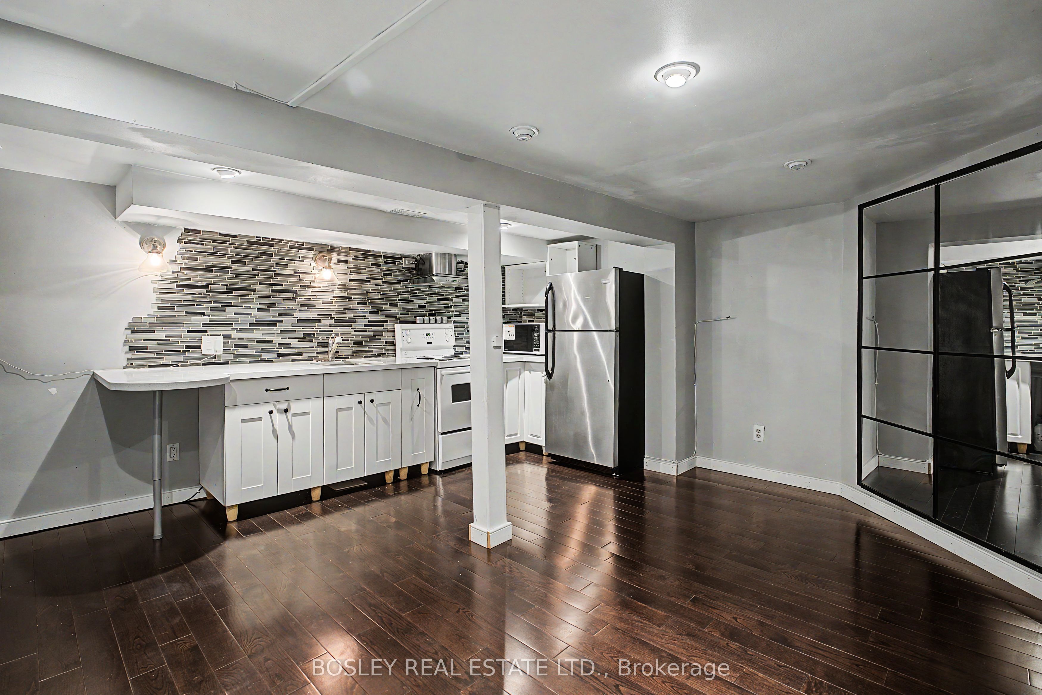 Unit Lower - 254 Broadway Avenue, Toronto 4