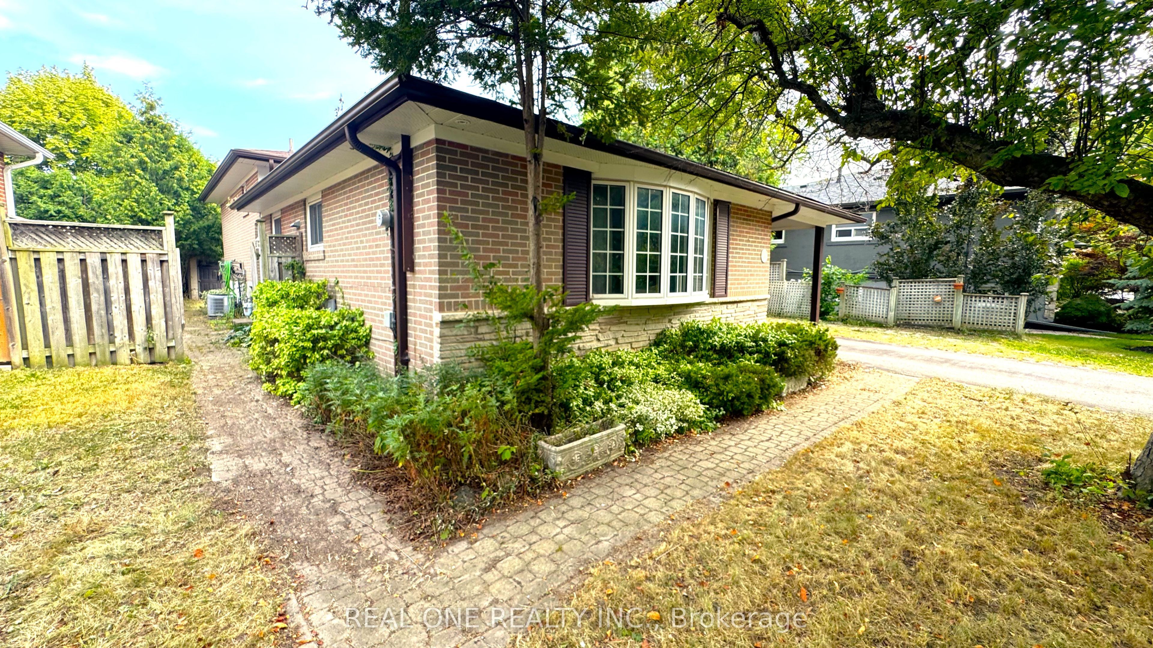 35 Corning Road, North York 3