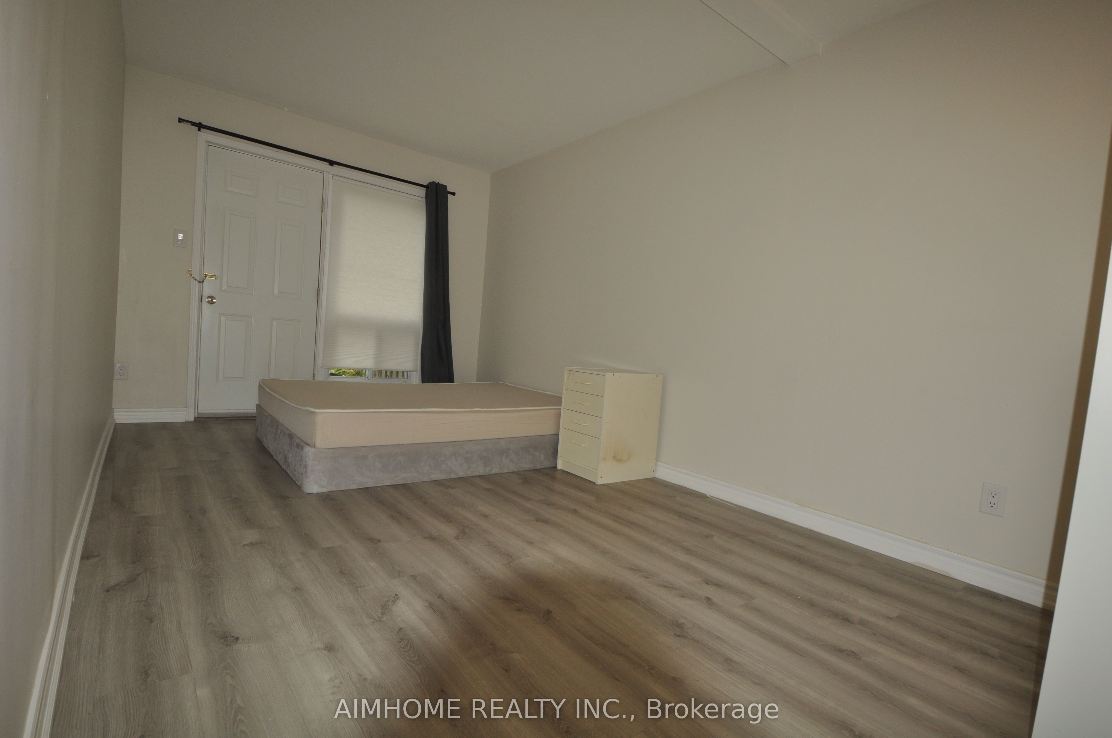 Unit 806 - 1 Liszt Gate, North York 5