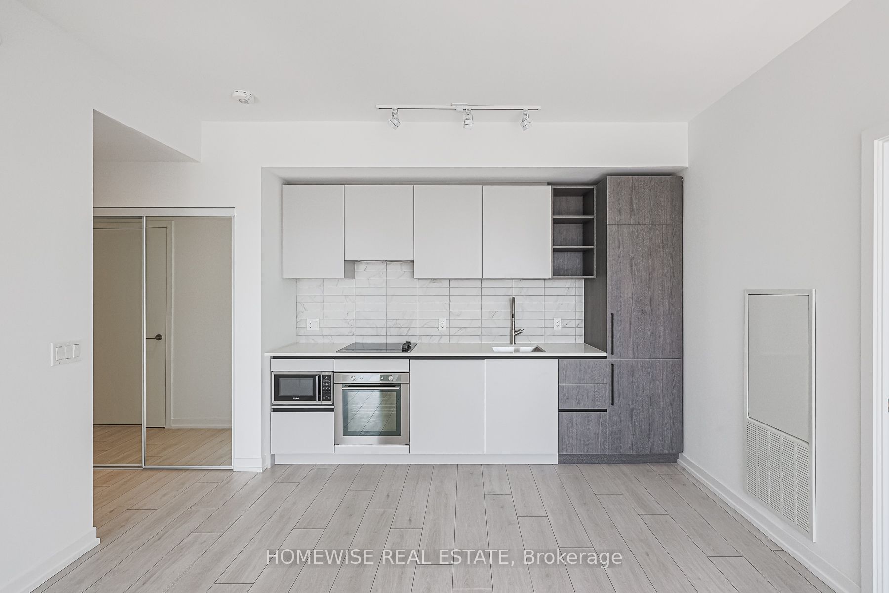 Unit LPH02 - 55 Mercer Street, Toronto 4