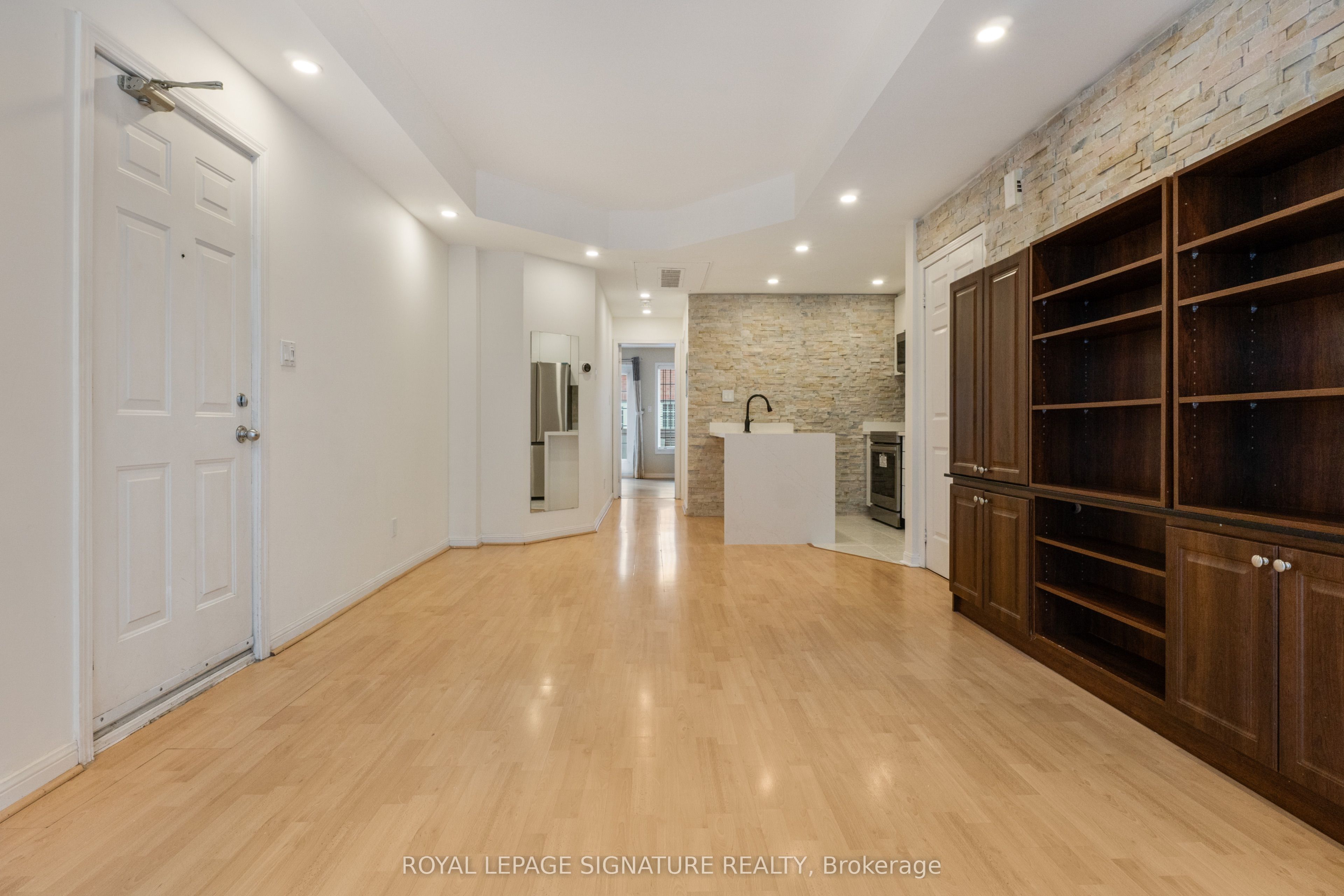 Unit 8 - 11 Niagara Street, Toronto 4
