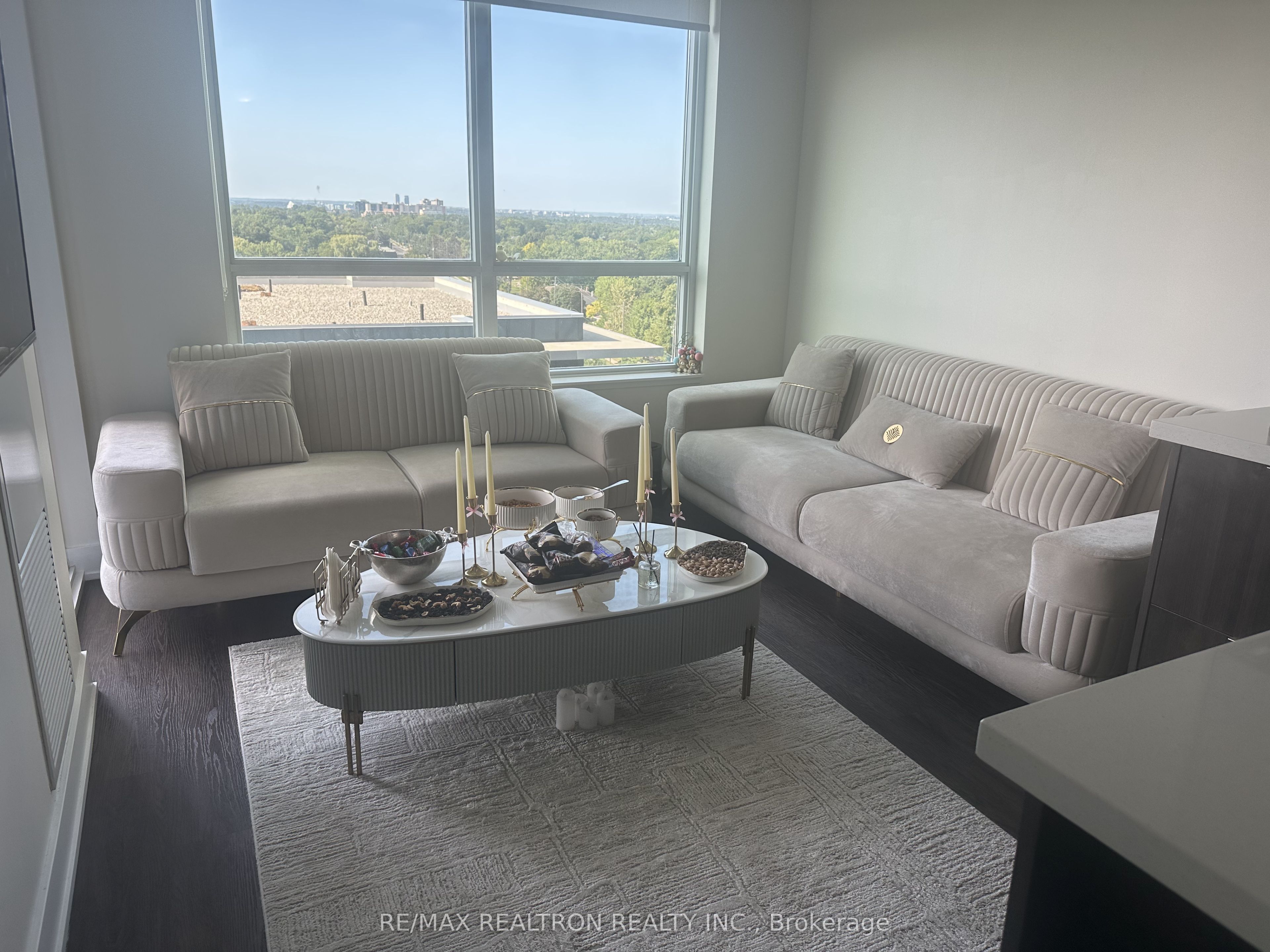 Unit 902 - 2 Teagarden Court, North York 3