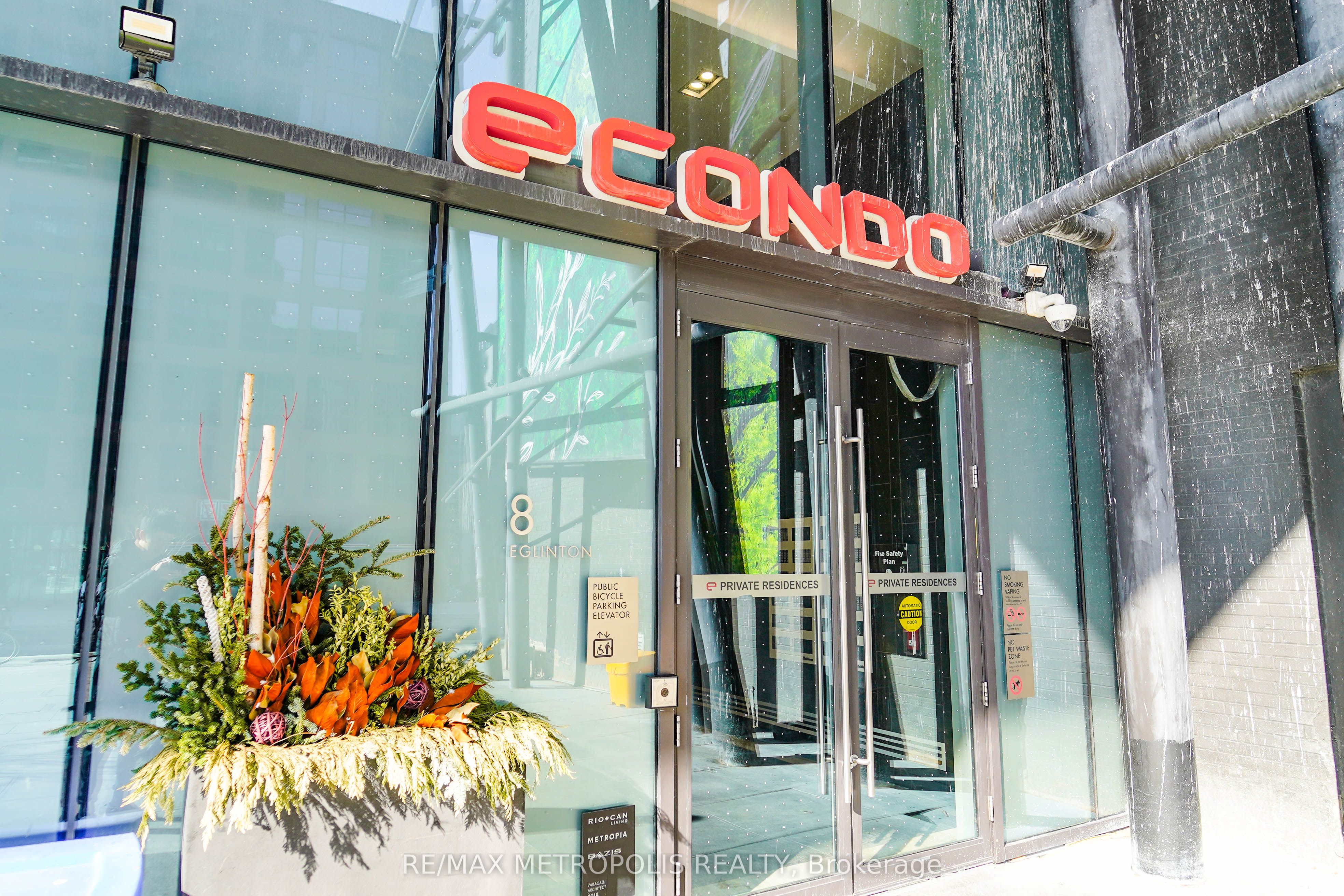 Unit 1504 - 8 Eglinton Avenue E, Toronto 3