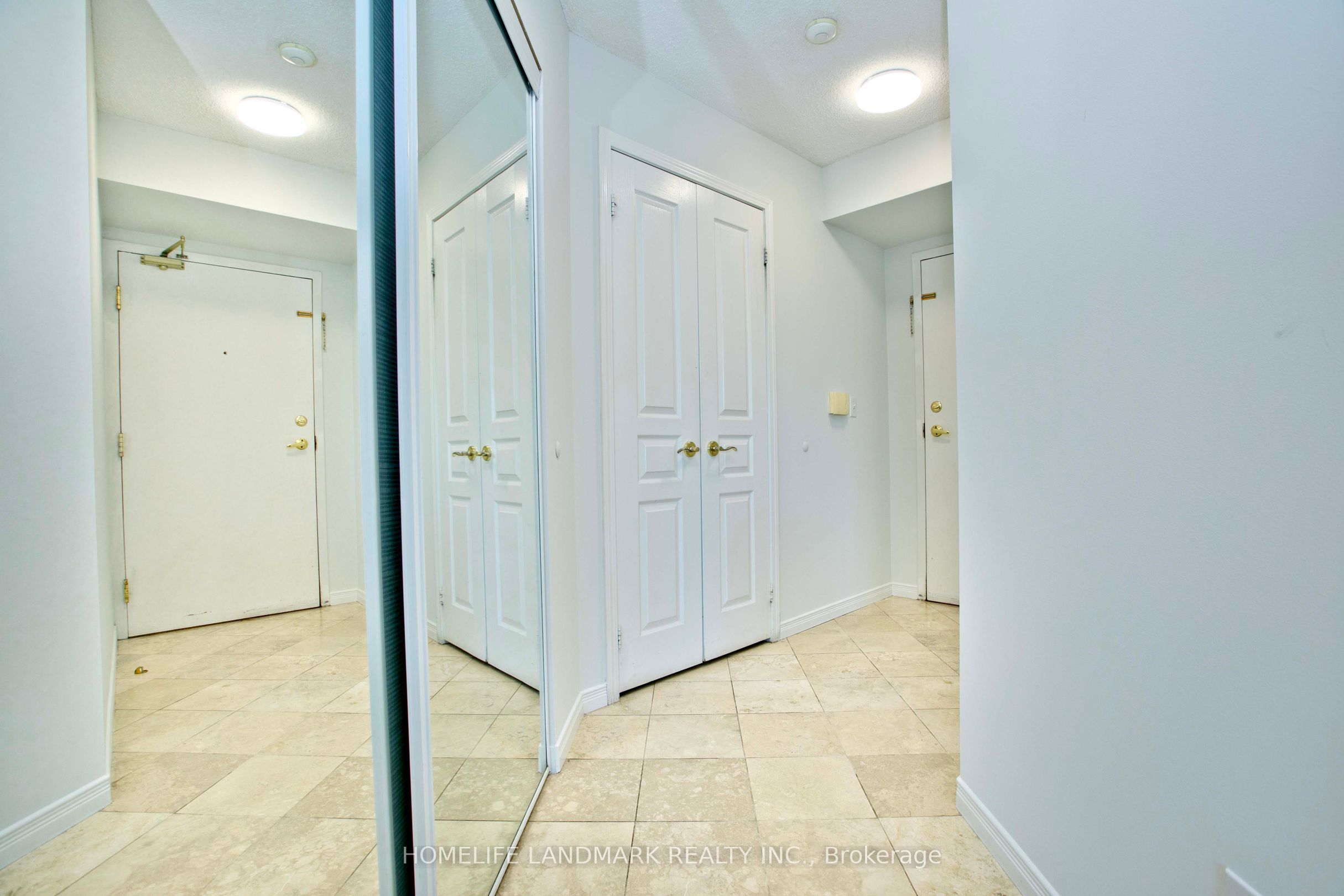 (Address not available), North York 4