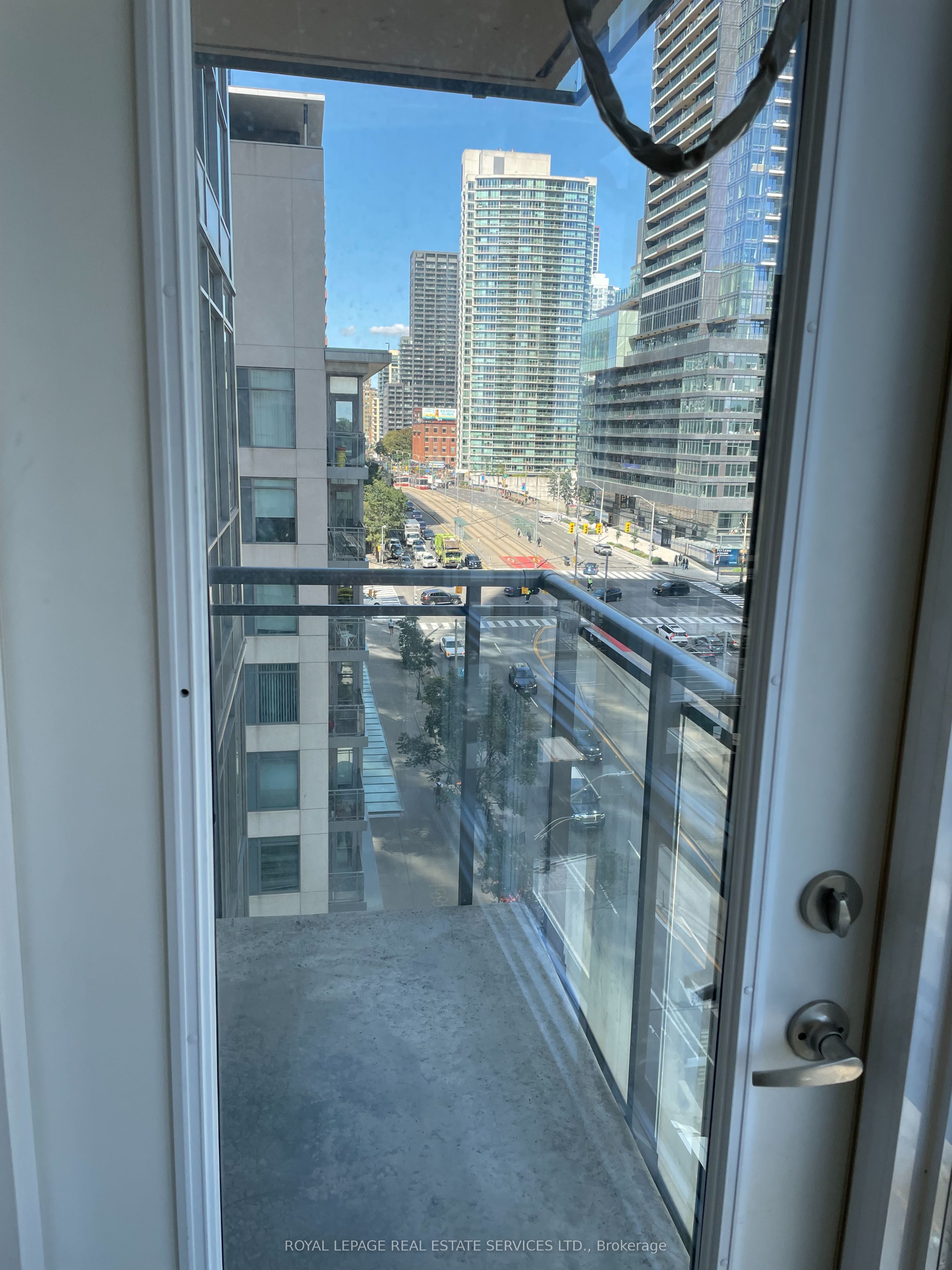 Unit 907 - 11 Brunel Court, Toronto 2