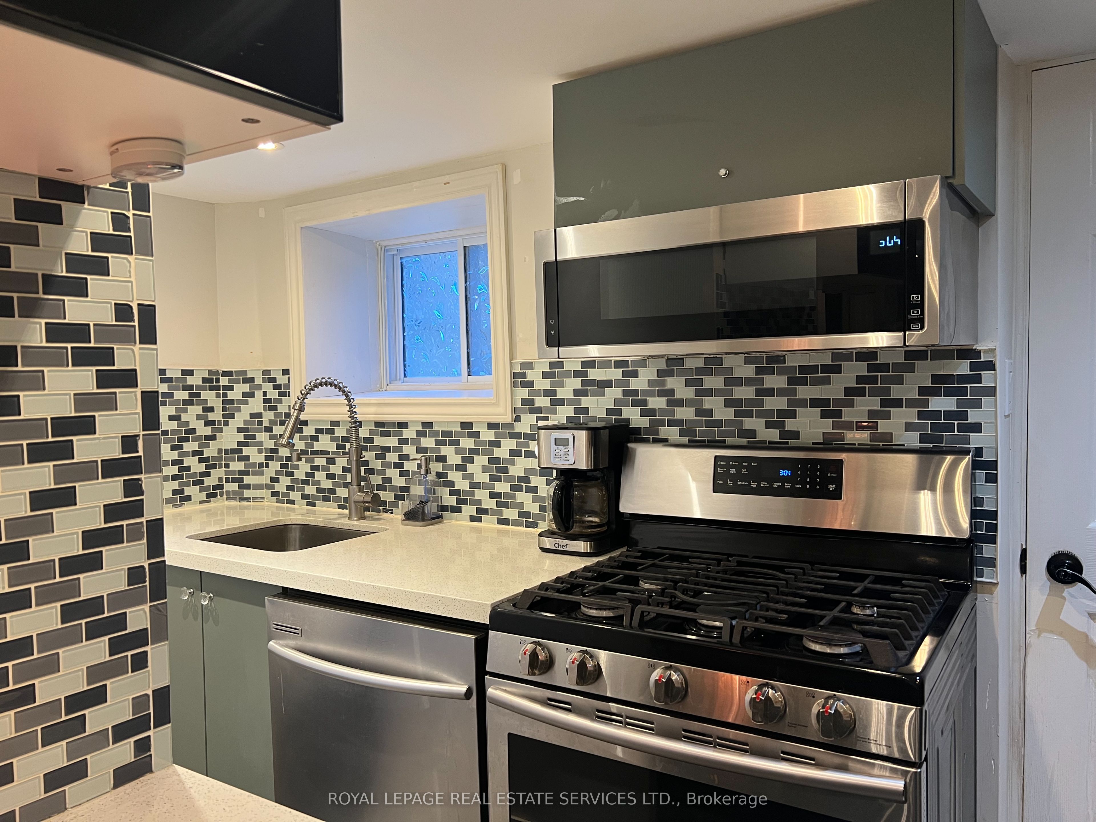 Unit Lower - 263 Grace Street, Toronto 4