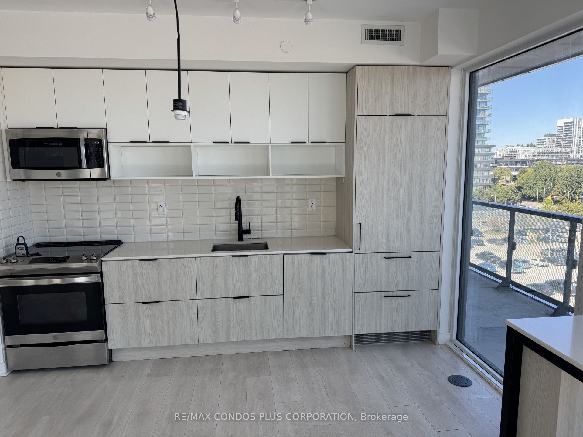 Unit S705 - 180 MILL Street, Toronto 2