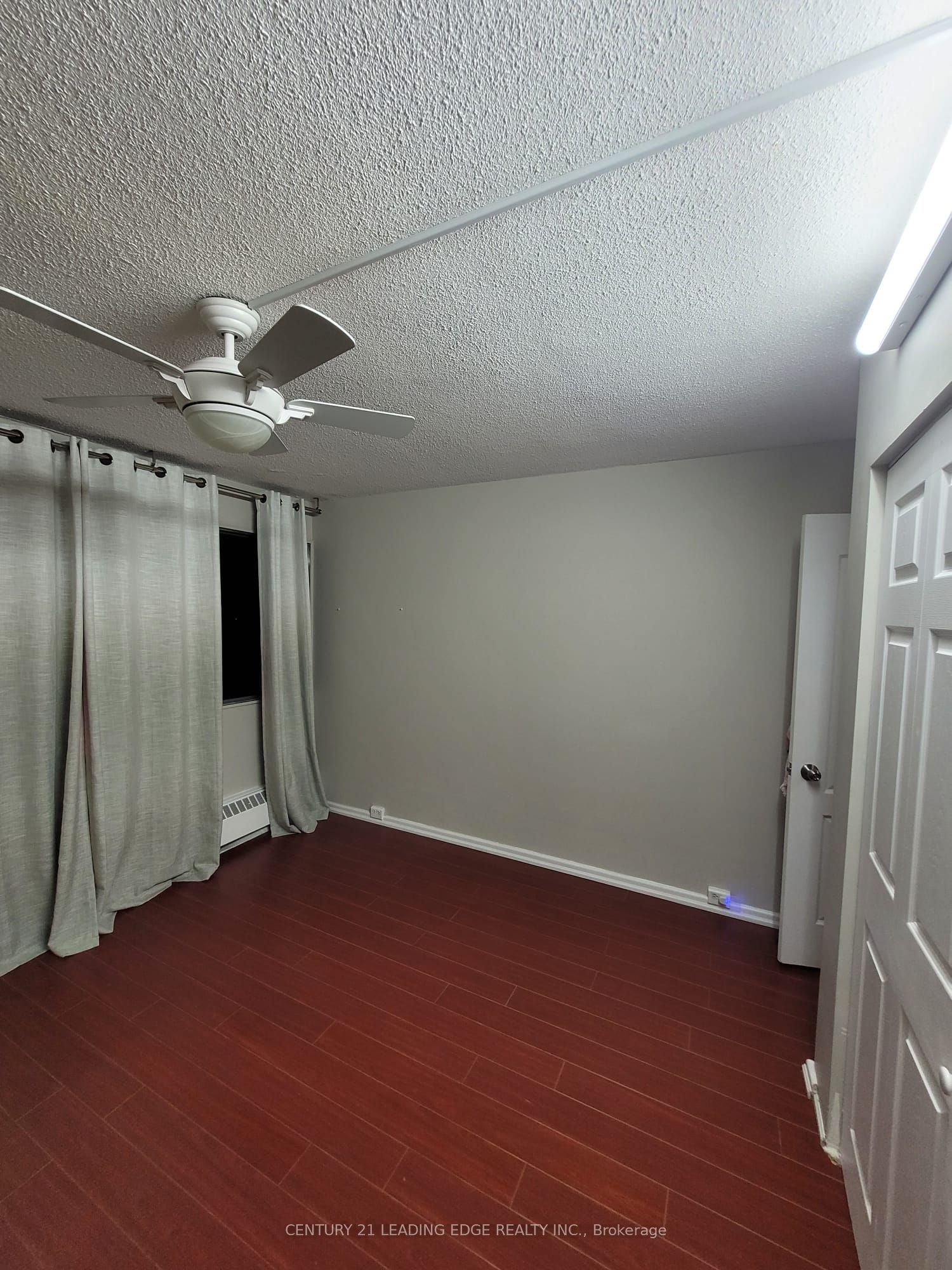 Unit 2201 - 10 Sunny Glenway, Toronto 3