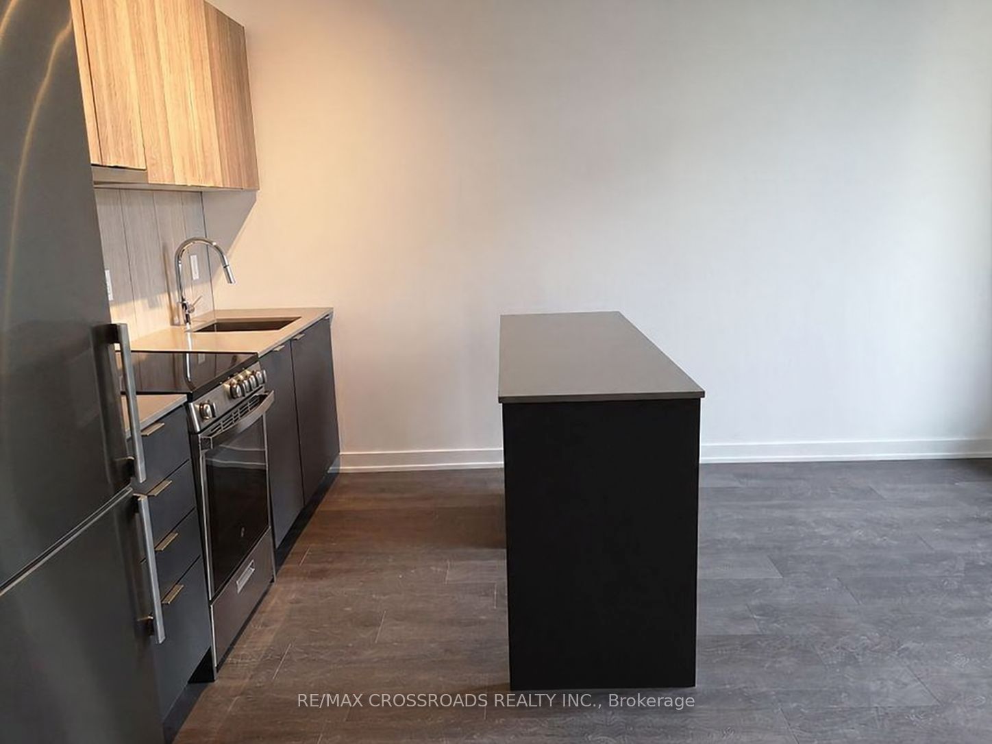 Unit 203 - 8 Tippett Road, North York 3