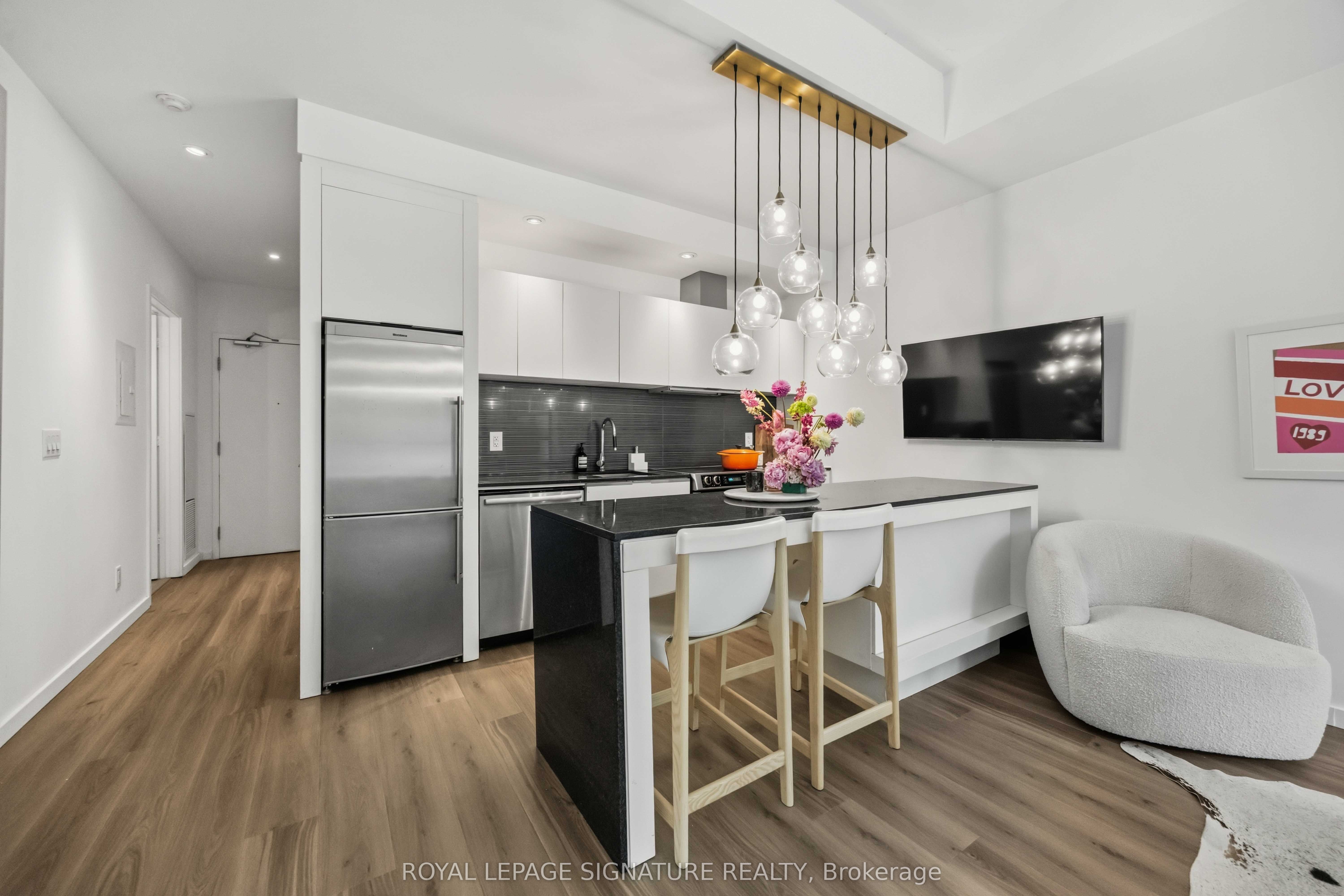 Unit 202 - 8 Charlotte Street, Toronto 3