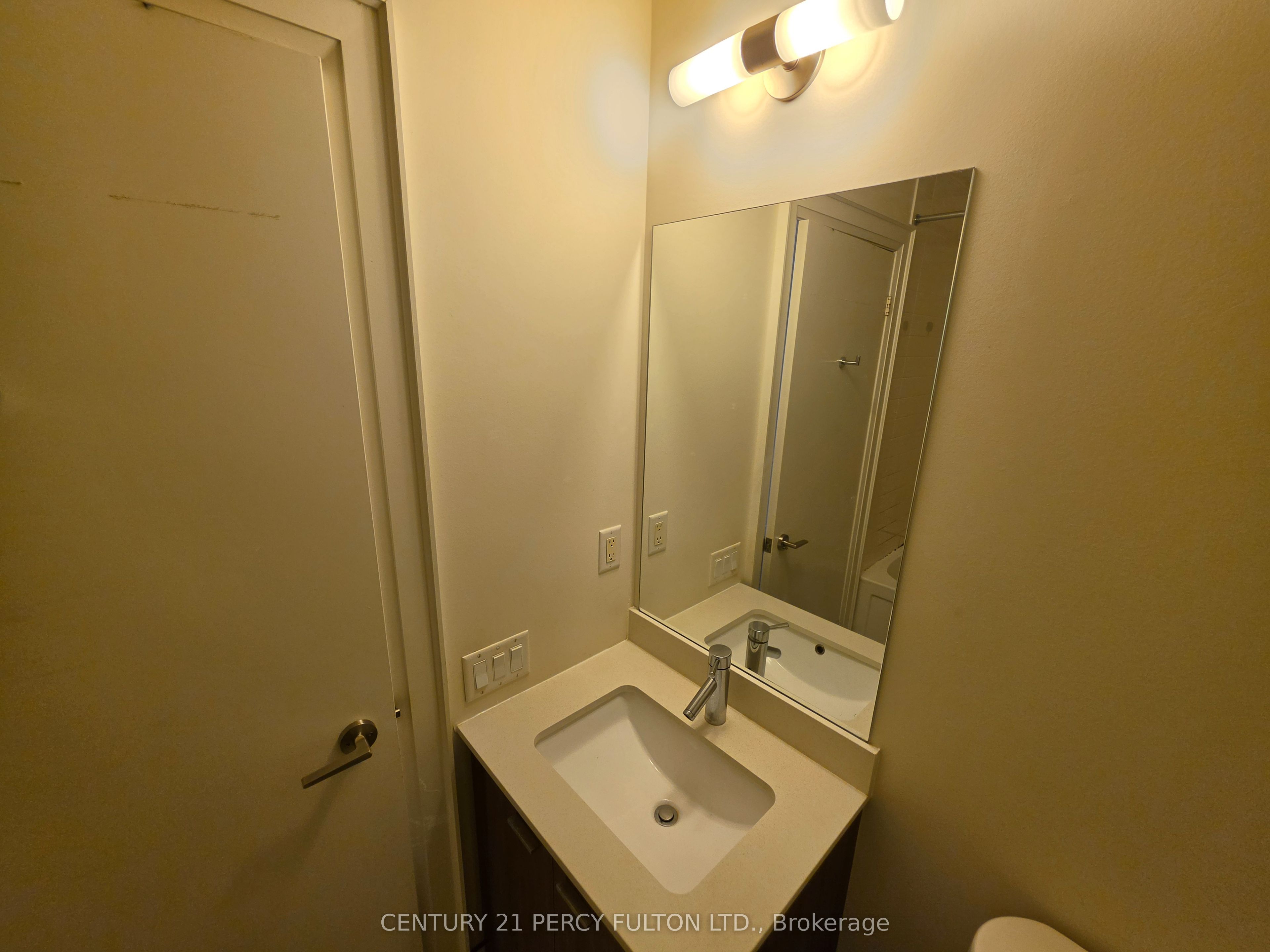 Unit 2402 - 30 Roehampton Avenue, Toronto 5
