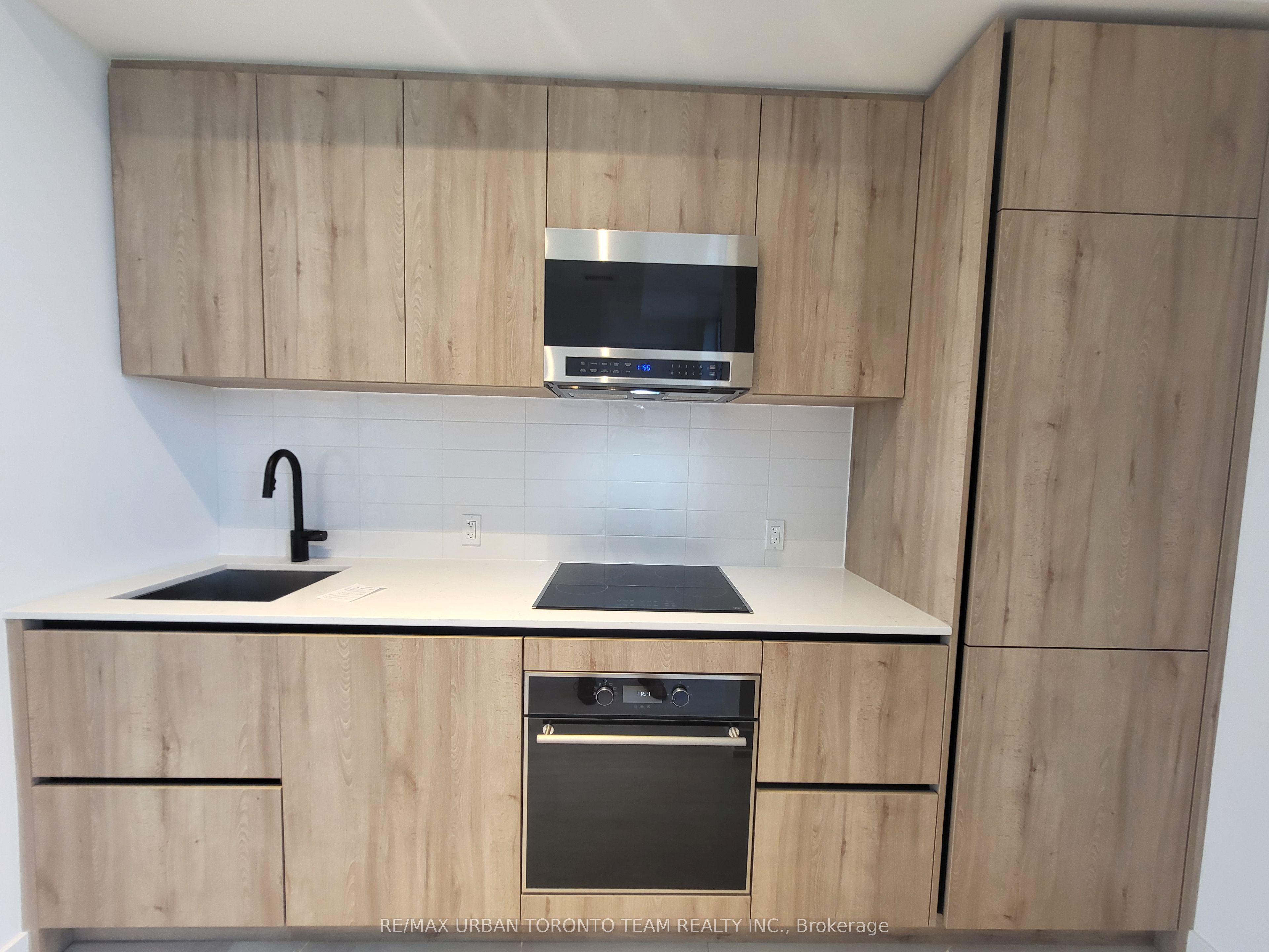 Unit UPH-01 (3901) - 117 Broadway Avenue, Toronto 3