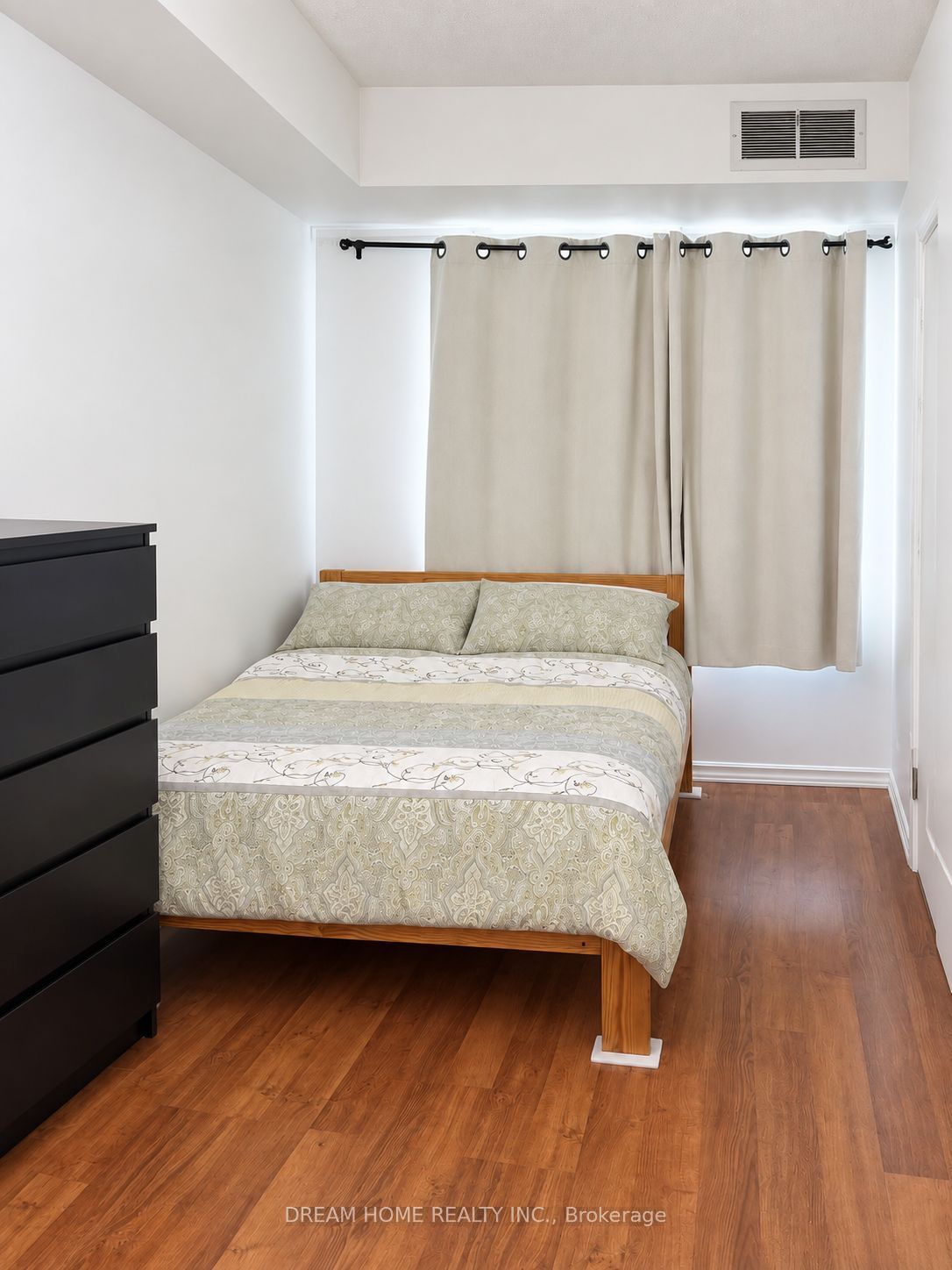 Unit 1505 - 717 Bay Street, Toronto 5