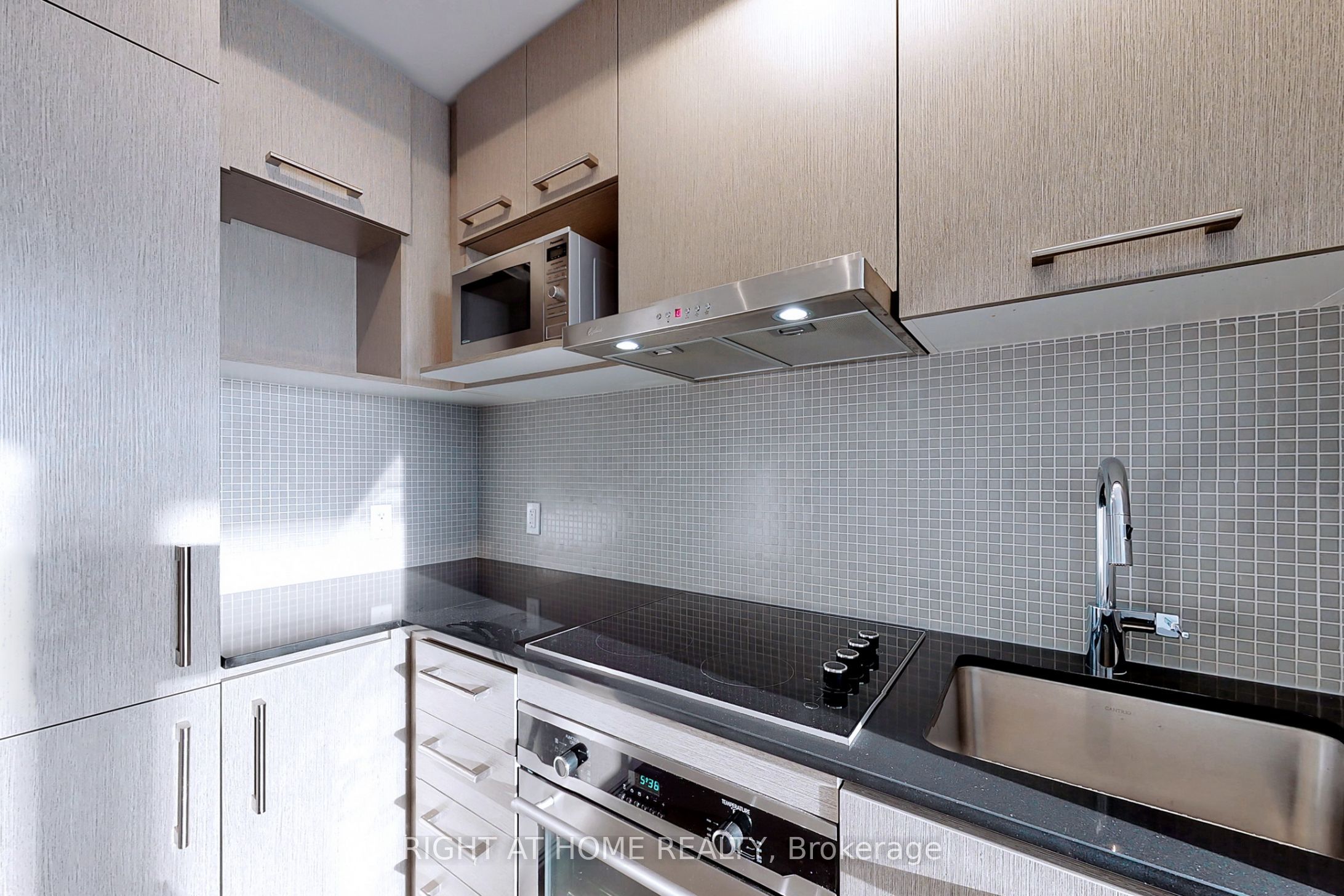 Unit 3505 - 87 Peter Street, Toronto 4