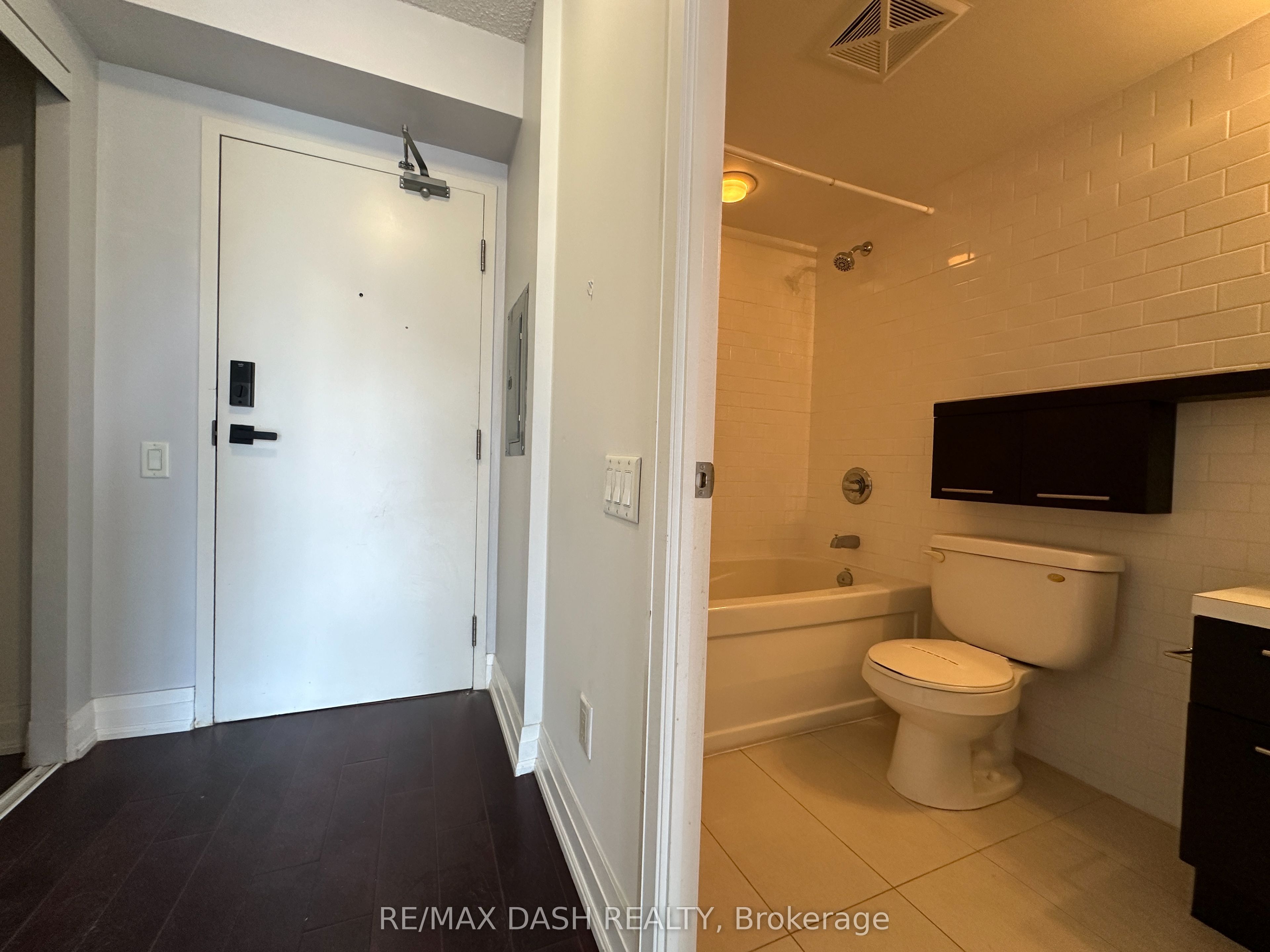 Unit 1008 - 21 Carlton Street, Toronto 3