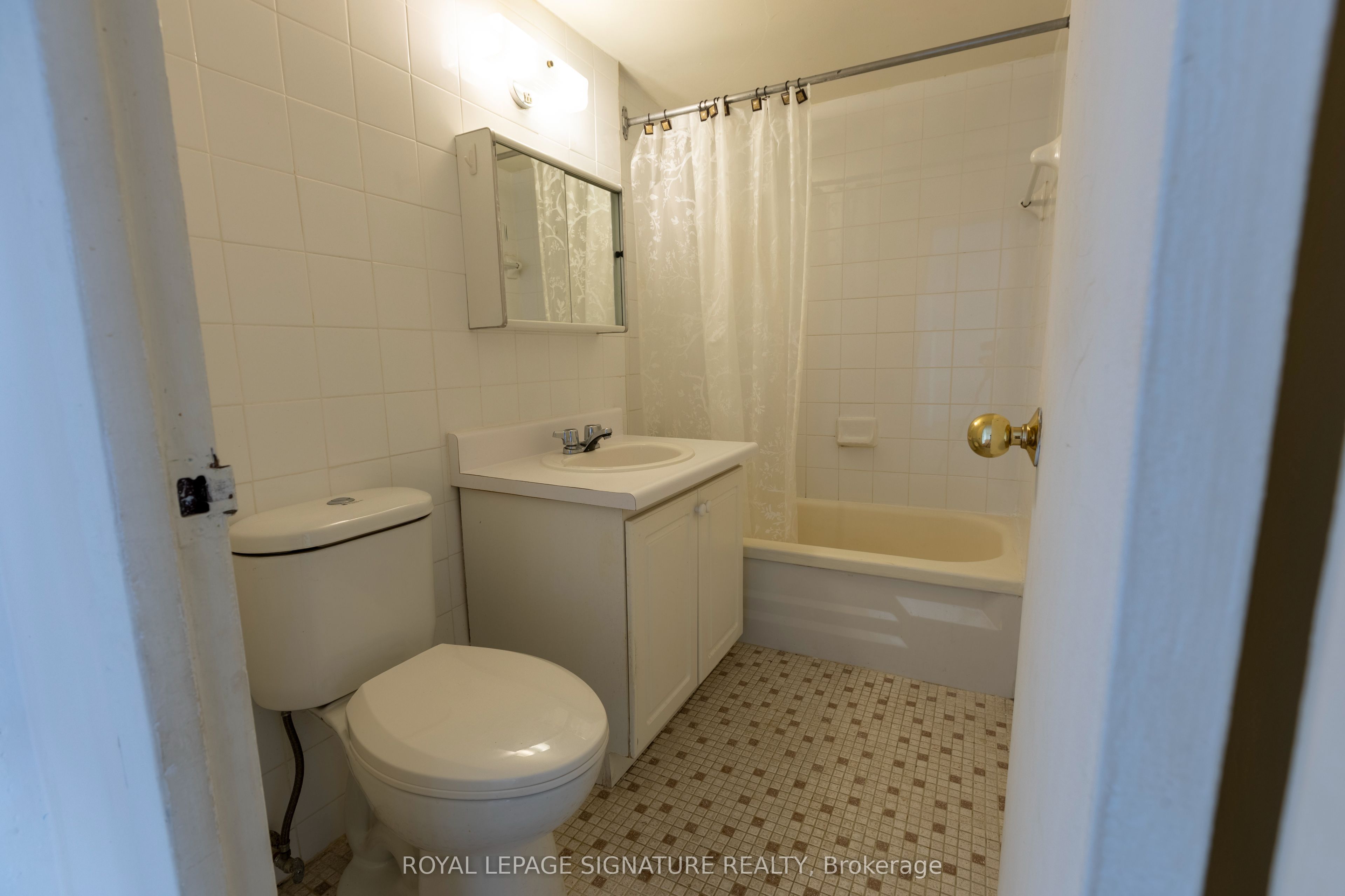 Unit 1808 - 161 Oakwood Avenue, Toronto 5
