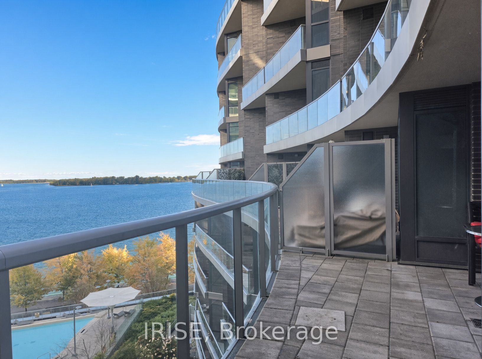 Unit 708 - 1 Edgewater Drive, Toronto 2