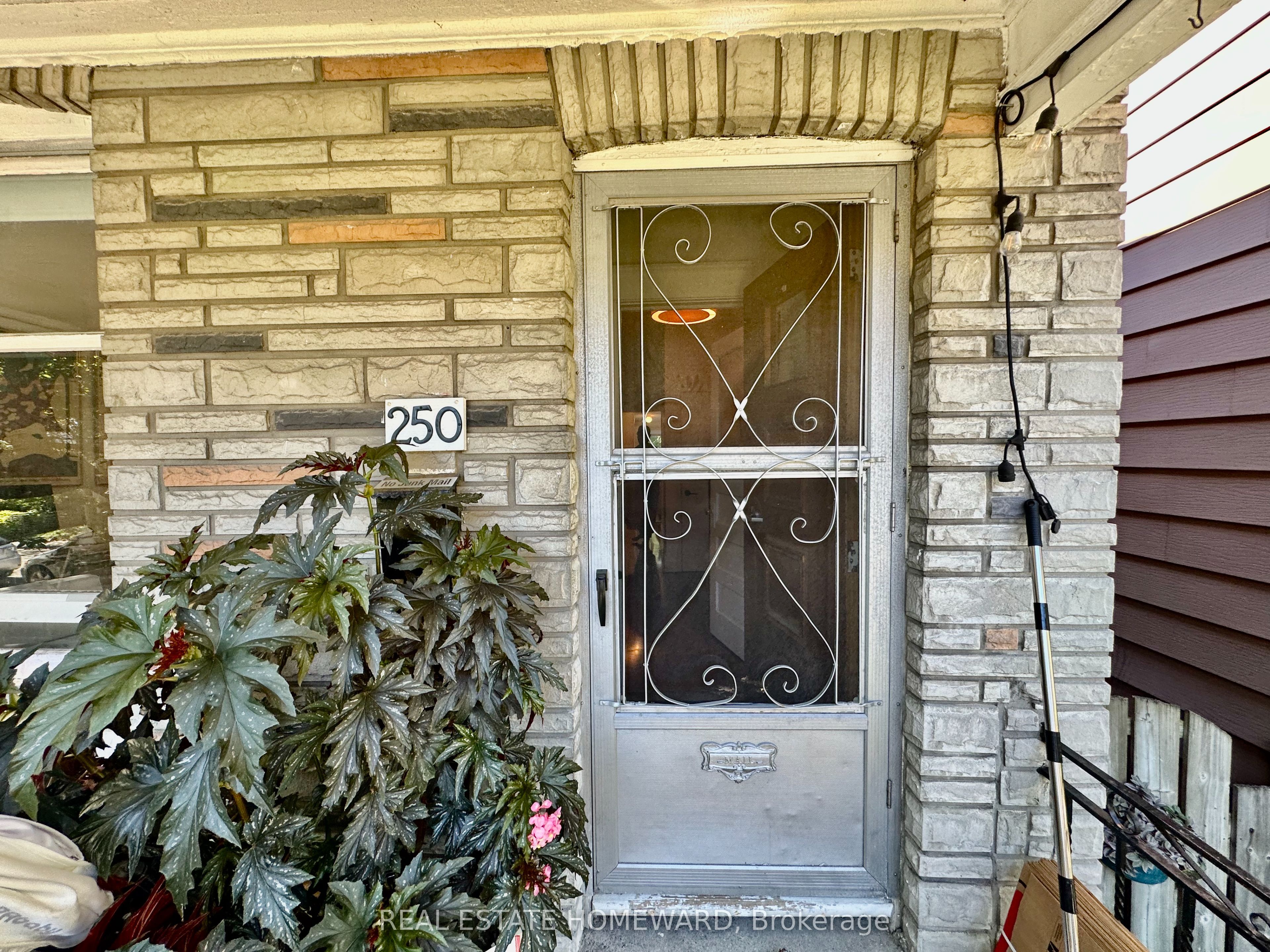 250 Rushton Road, Toronto 2