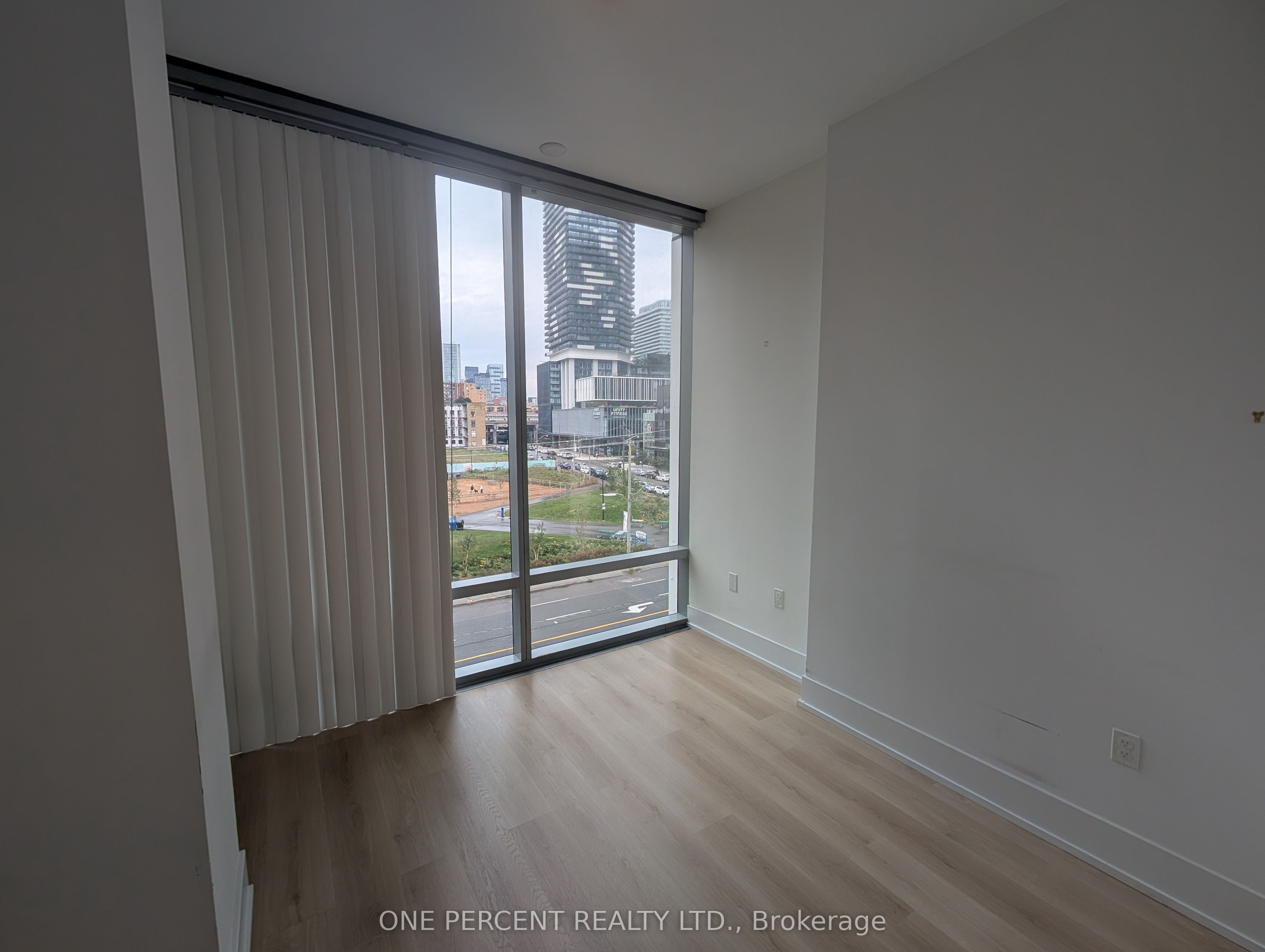 Unit 441 - 39 Queens Quay E, Toronto 5