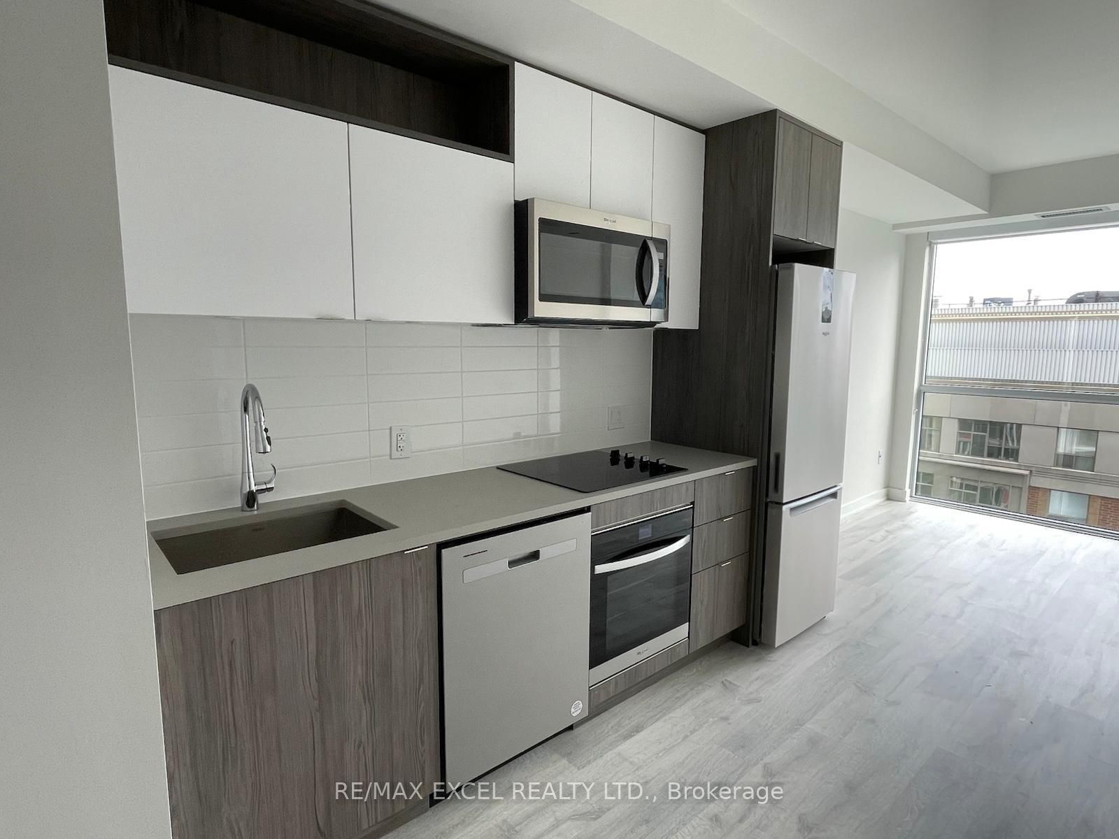 Unit 914 SE - 60 Princess Street, Toronto 4
