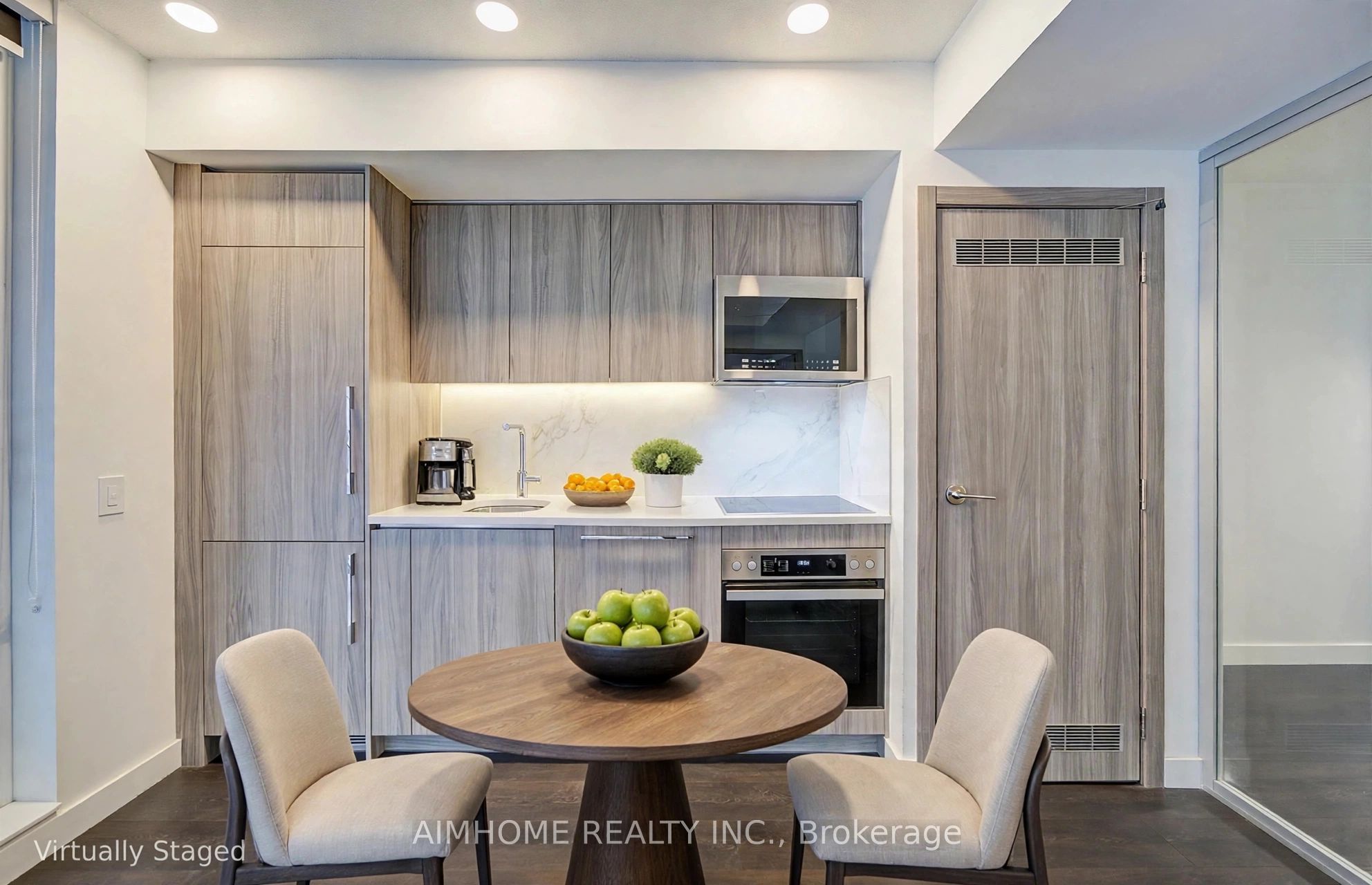 Unit 710 - 38 Widmer Street, Toronto 5