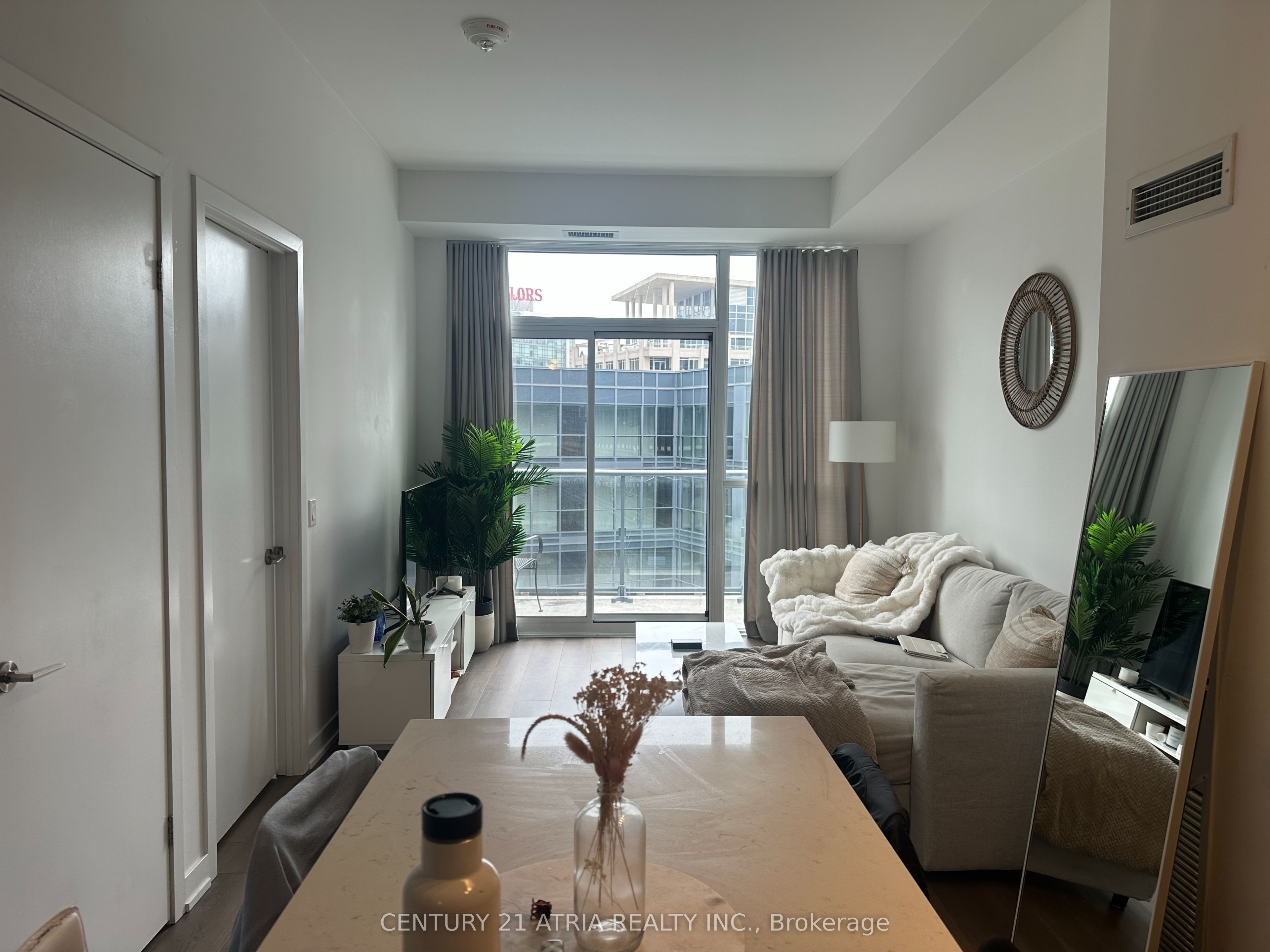 Unit 707 - 38 Iannuzzi Street, Toronto 4