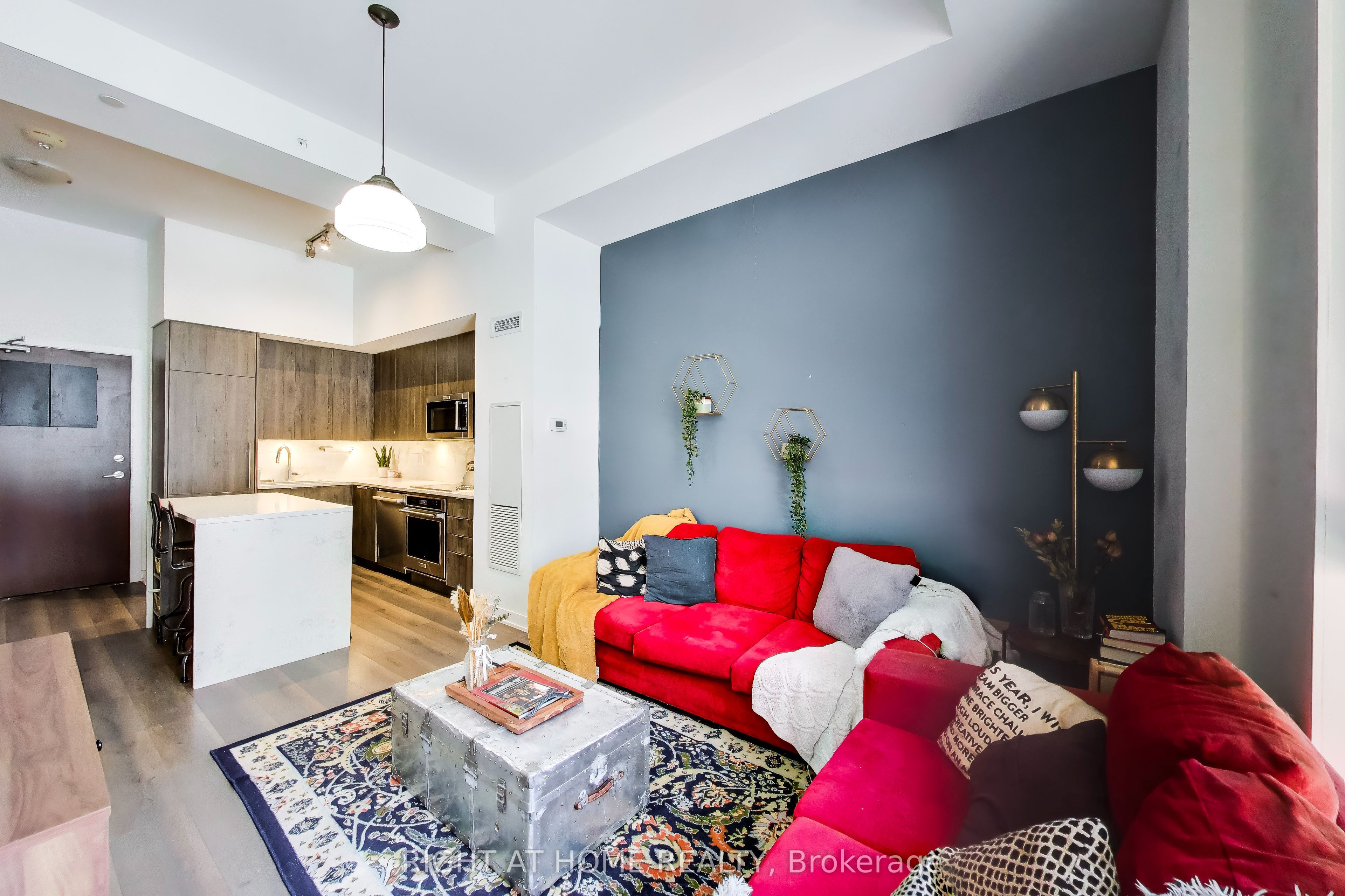 Unit 113 - 38 Iannuzzi Street, Toronto 3