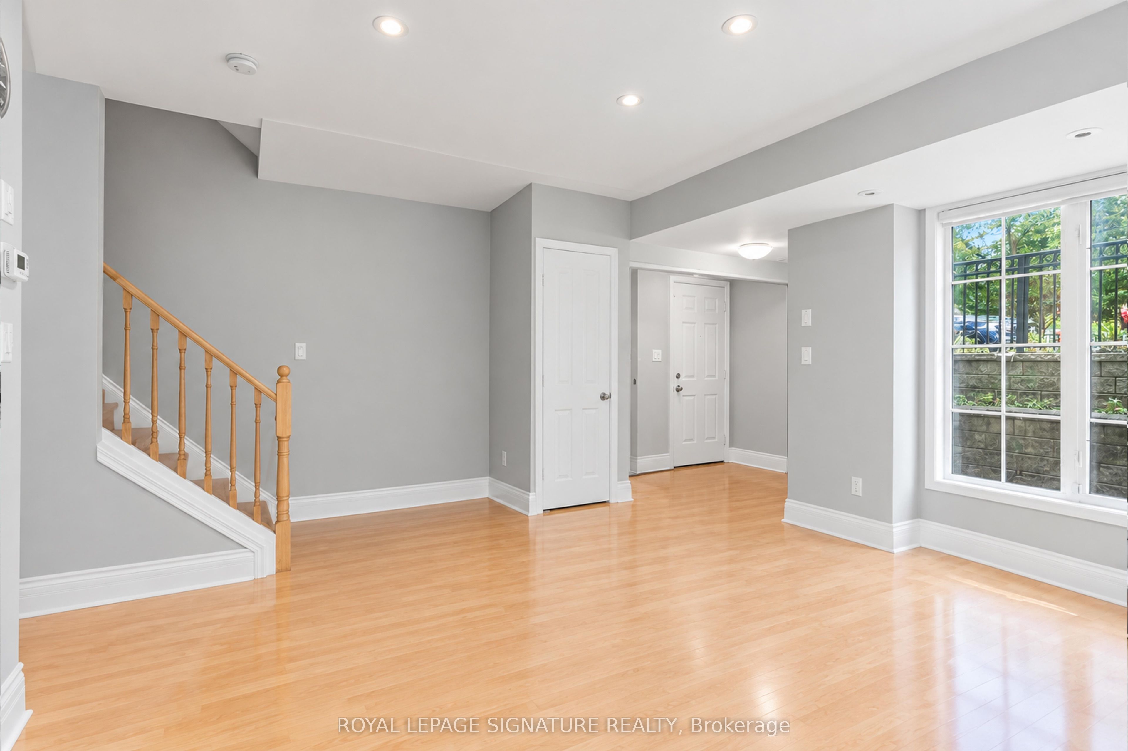 Unit 1119 - 5 Everson Drive W, North York 3