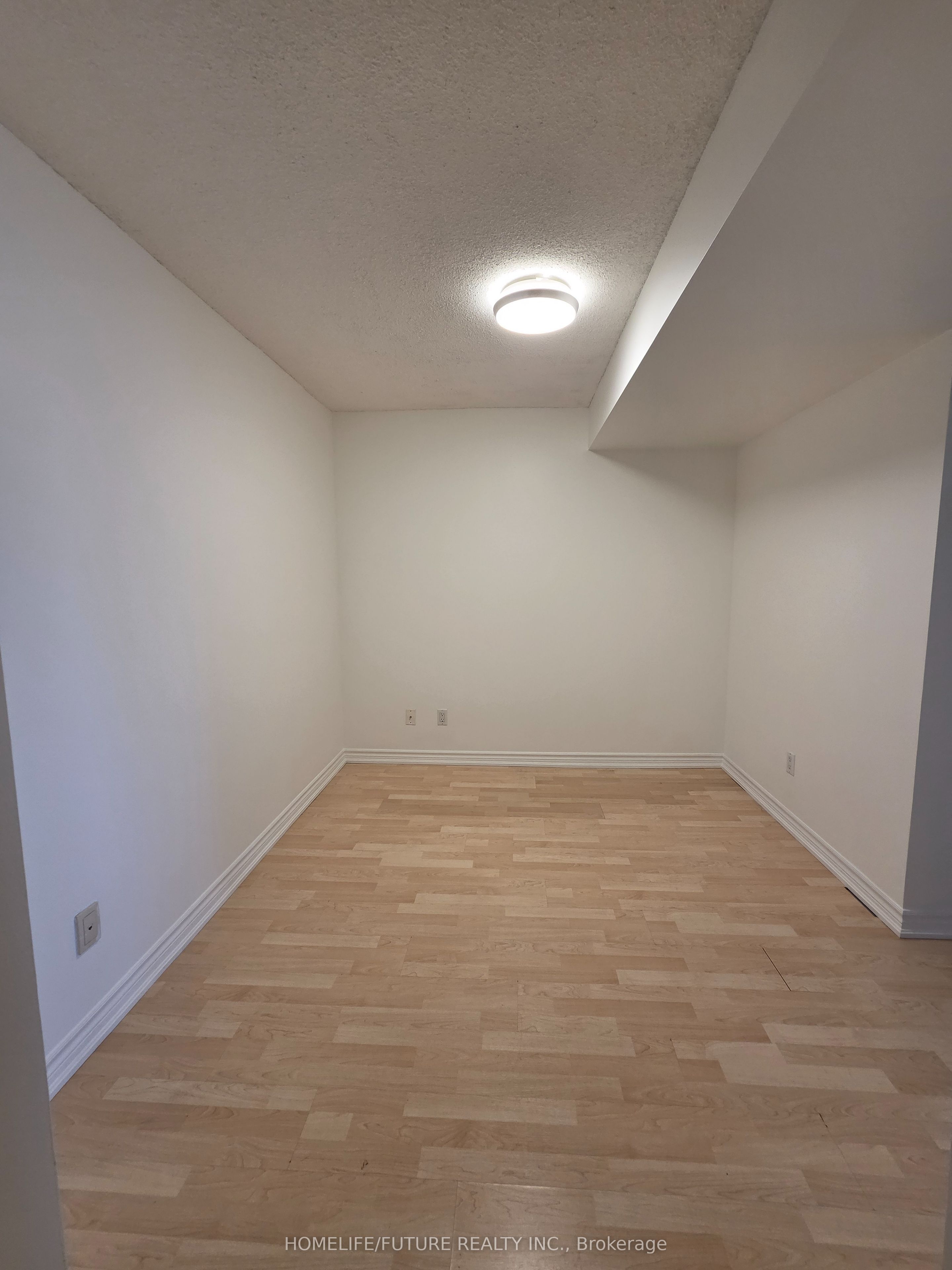 Unit 2404 - 761 Bay Street, Toronto 4