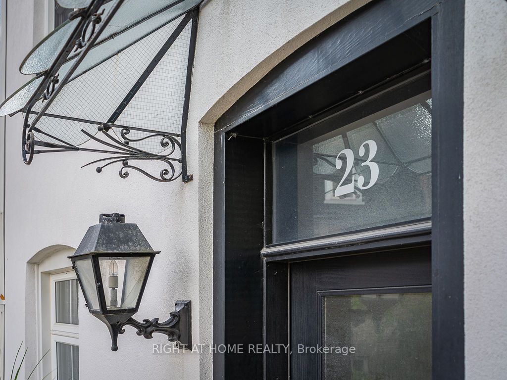 23 New Street, Toronto 3