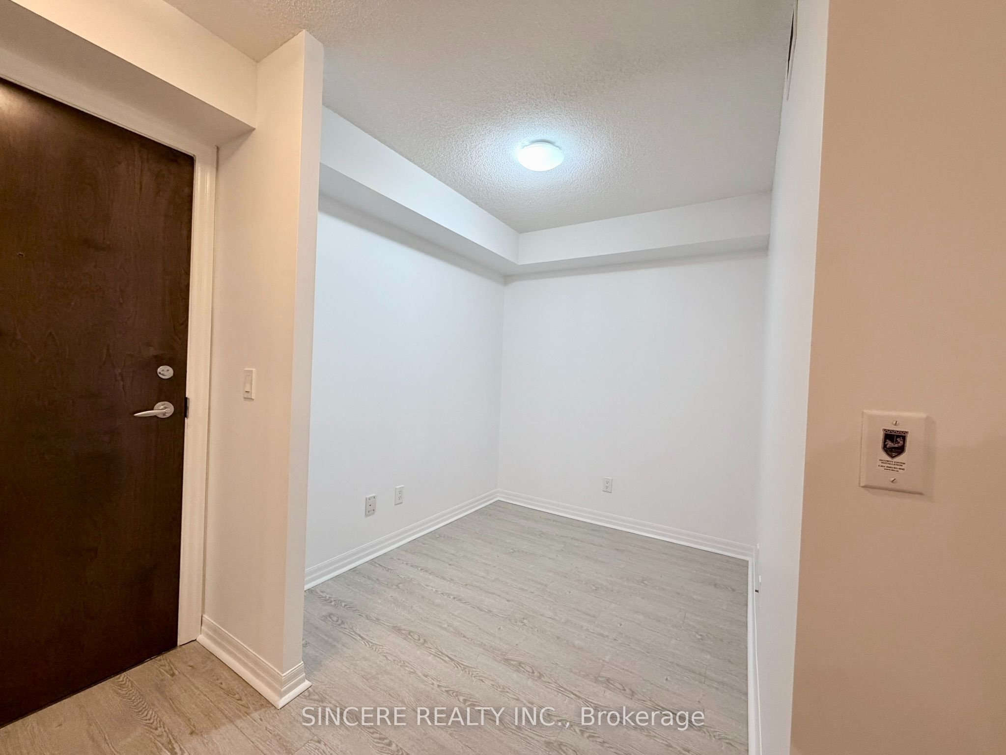 Unit 708 - 16 Yonge Street, Toronto 4