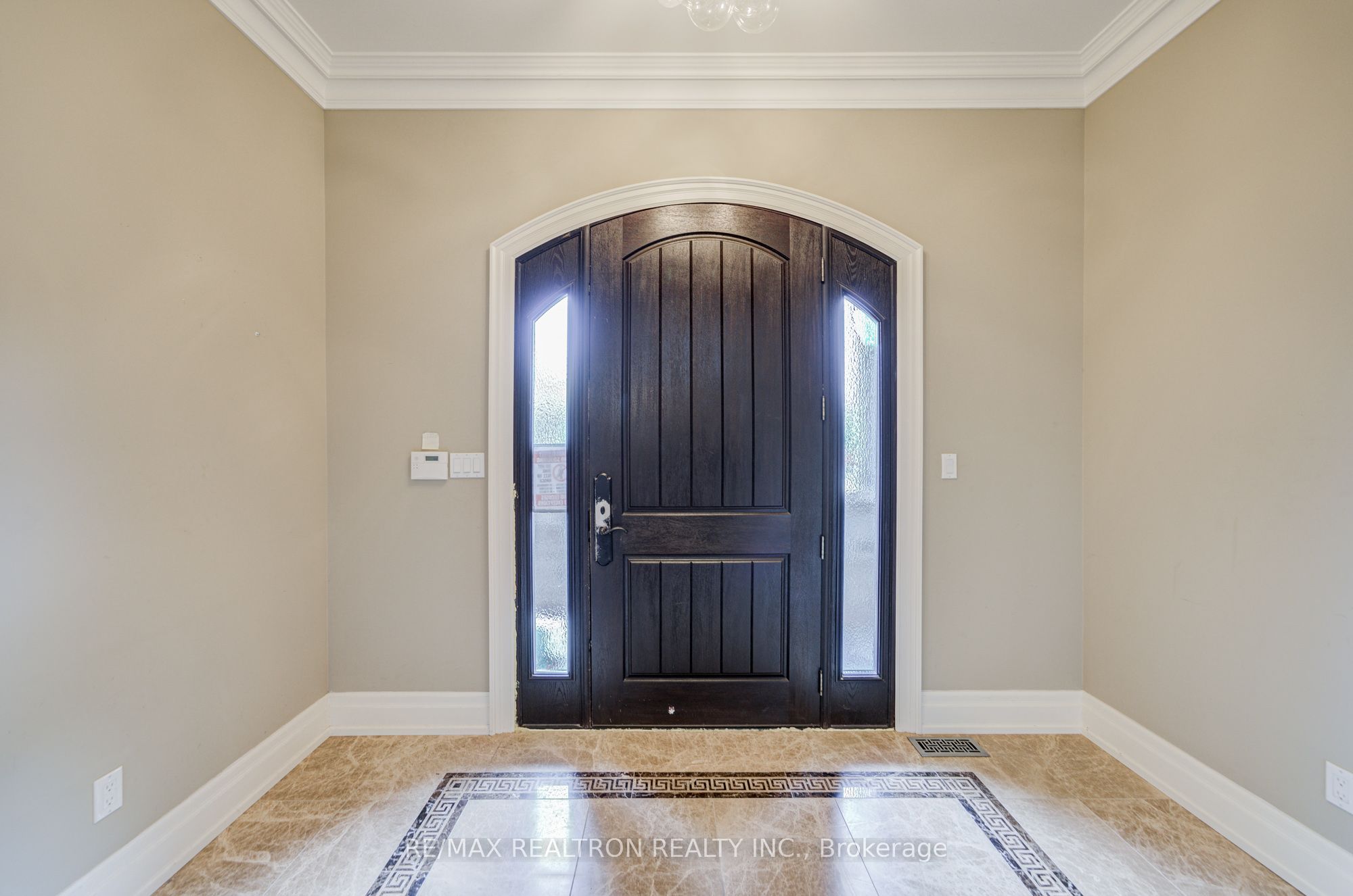 326B Horsham Avenue, North York 3