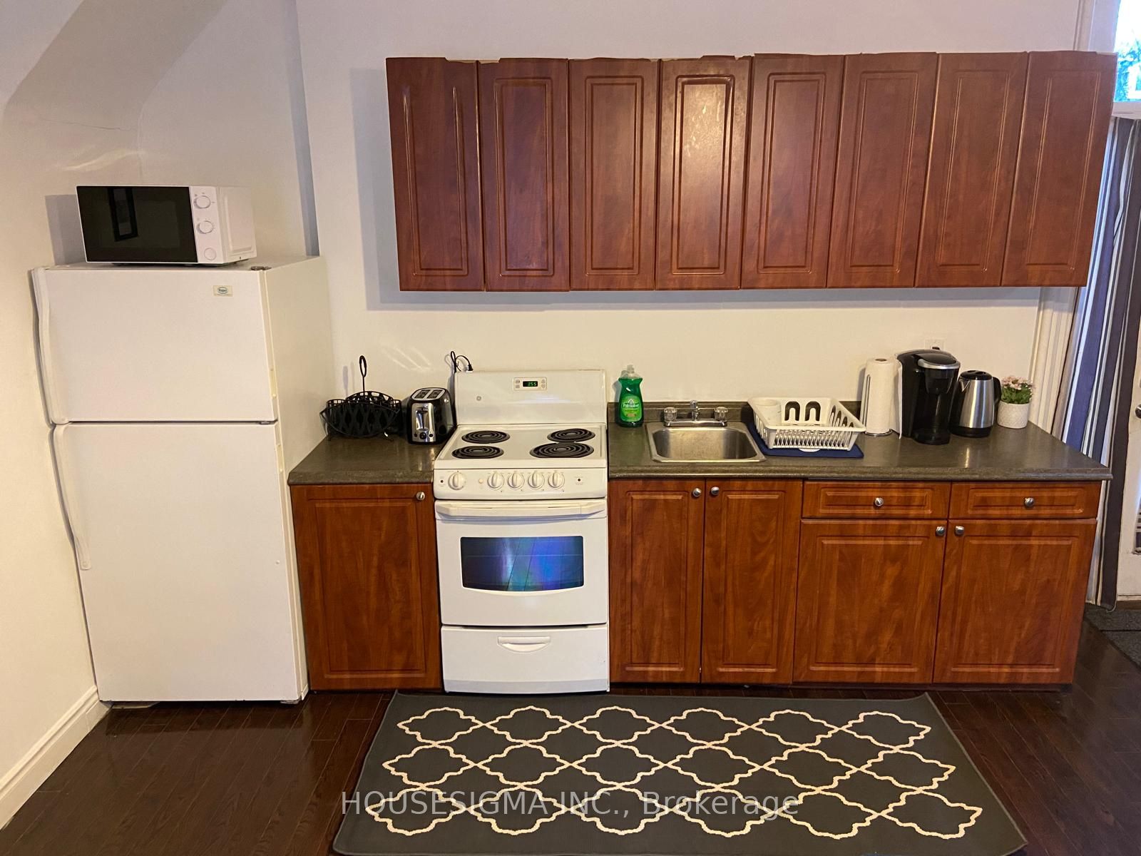 Unit Main 1 - 104 Pembroke Street, Toronto 4