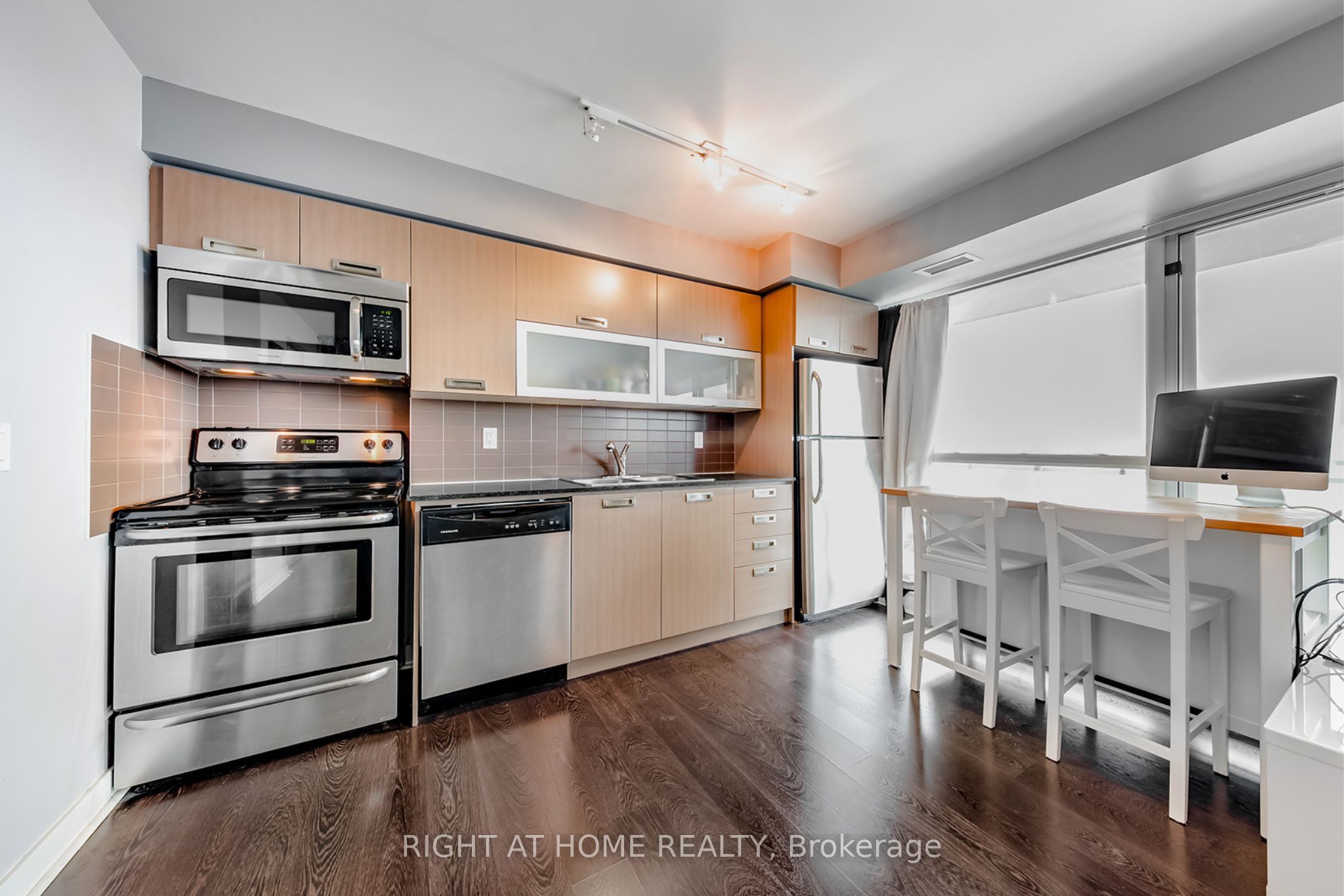 Unit 1908 - 100 Western Battery Road, Toronto 3