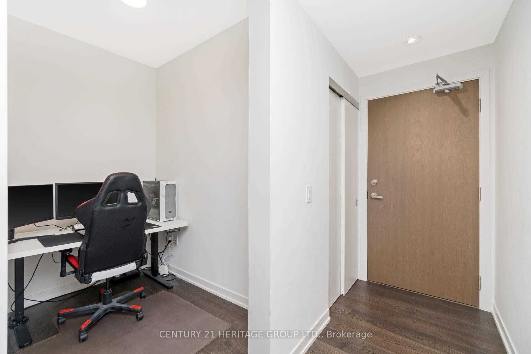 Unit 717 - 20 Richardson Street, Toronto 3