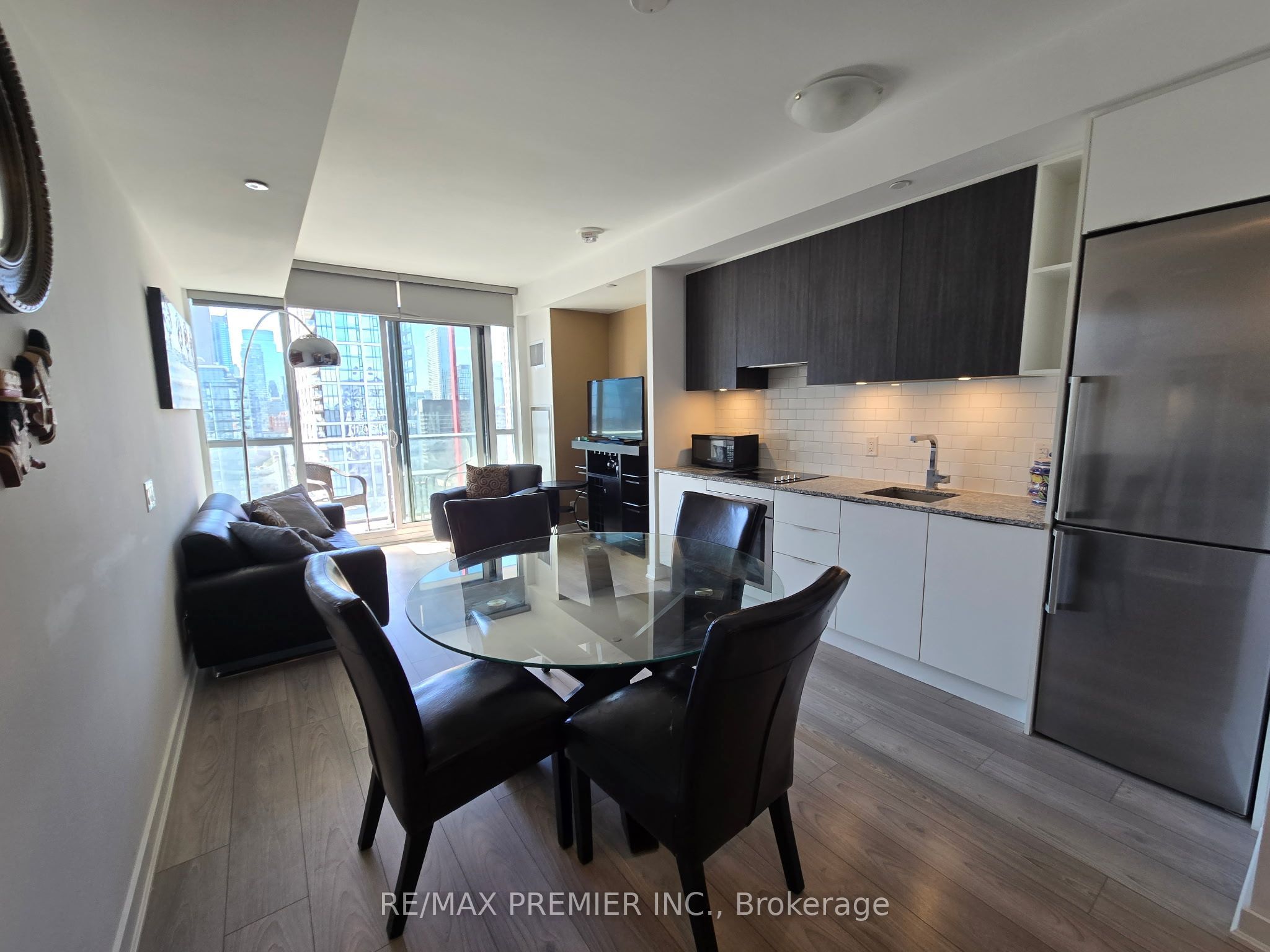 Unit 1613 - 120 Parliament Street, Toronto 2