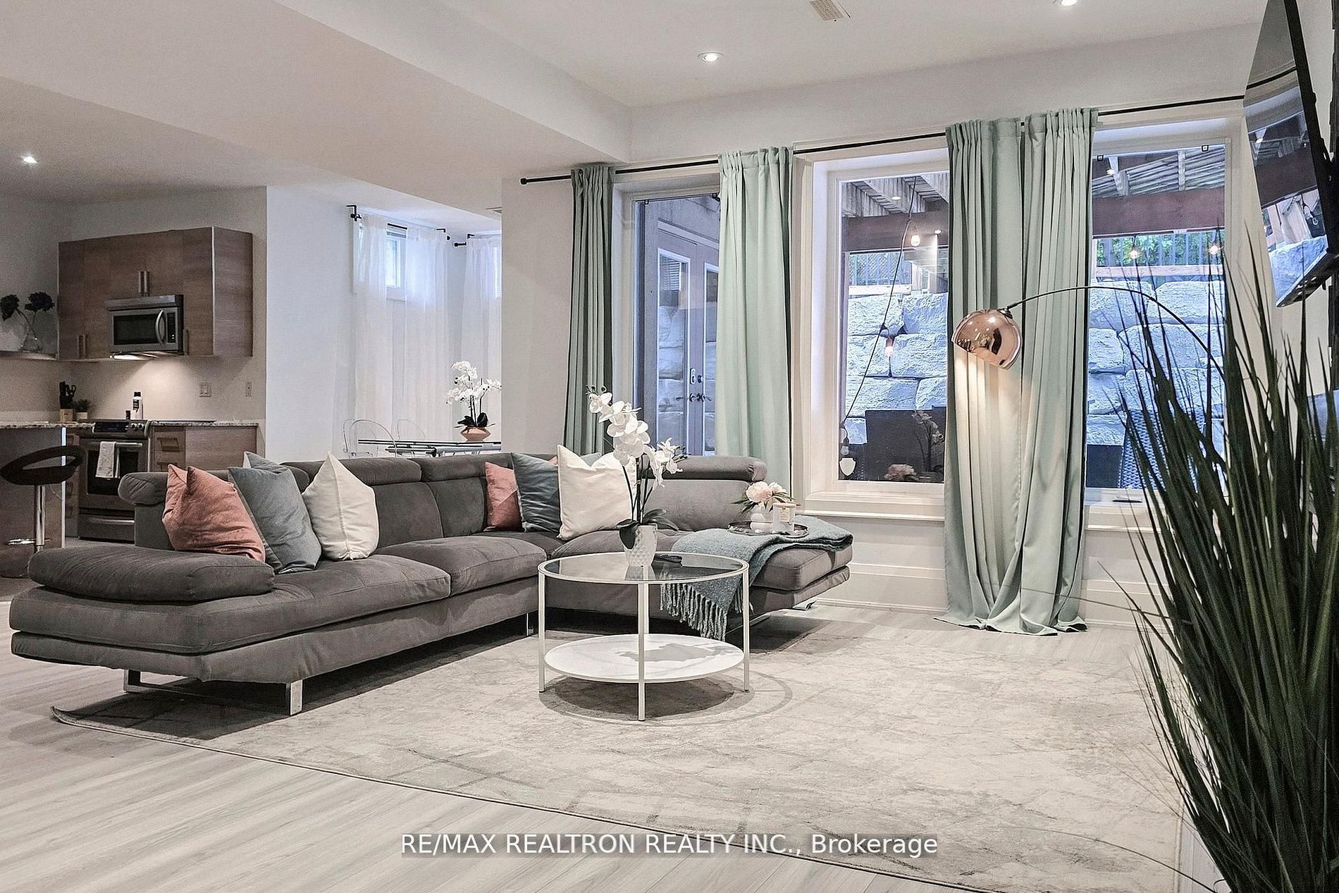 Unit Basement - 44 Tefley Road, North York 4
